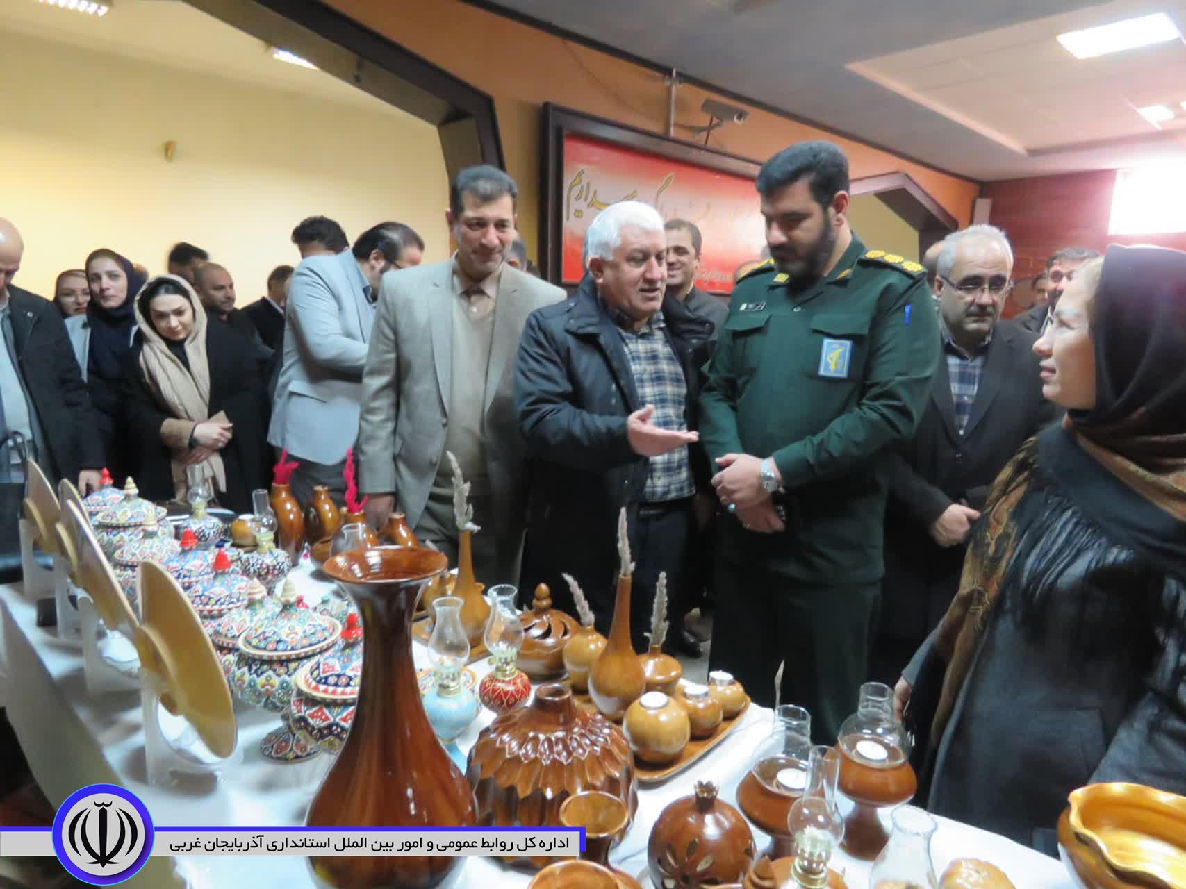 پروژه احداث هتل آپارتمان تاج سد مهاباد کلنگ زنی شد