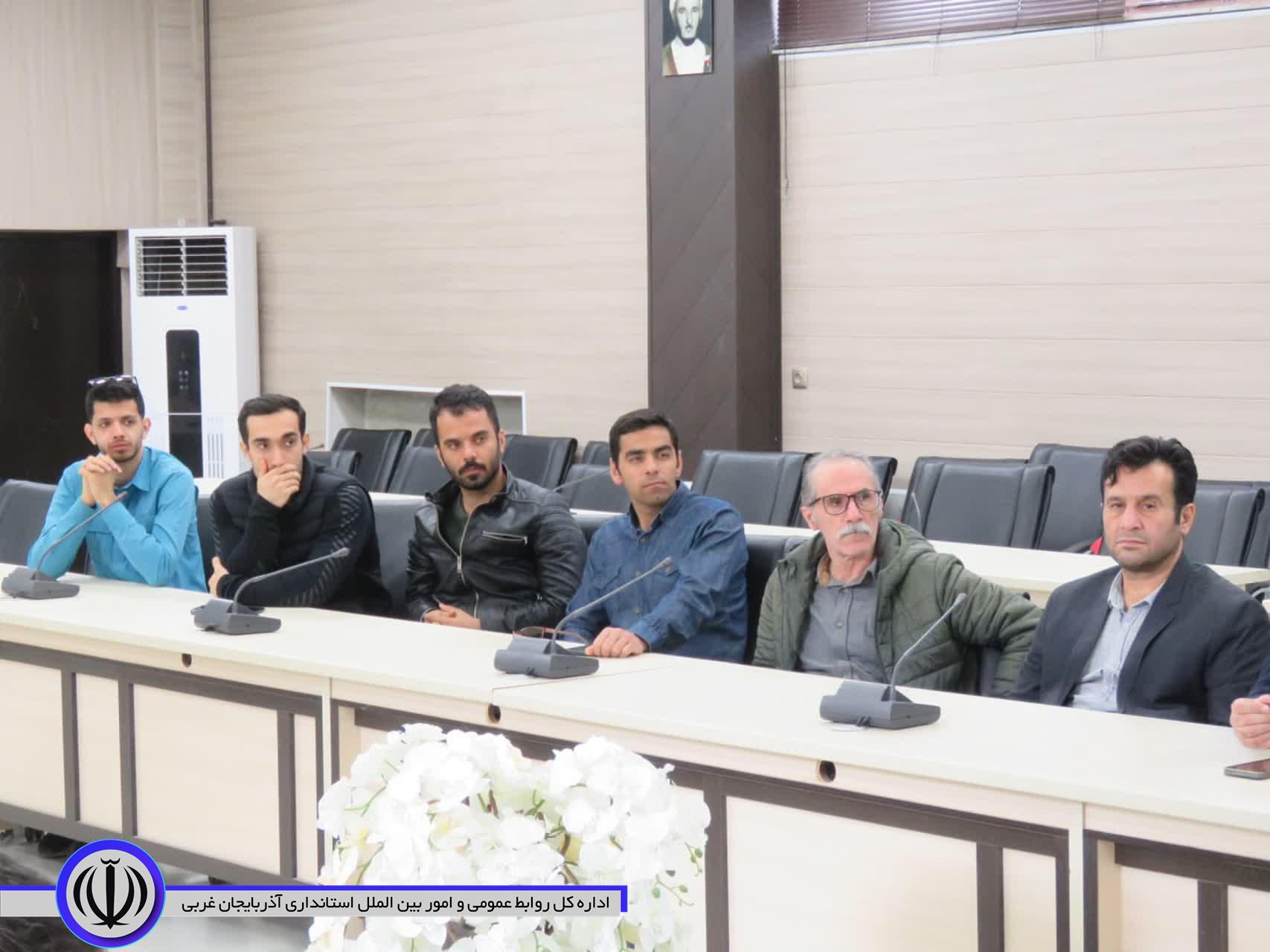 نشست صمیمی فرماندار ویژه مهاباد با جامعه ورزشی این شهرستان