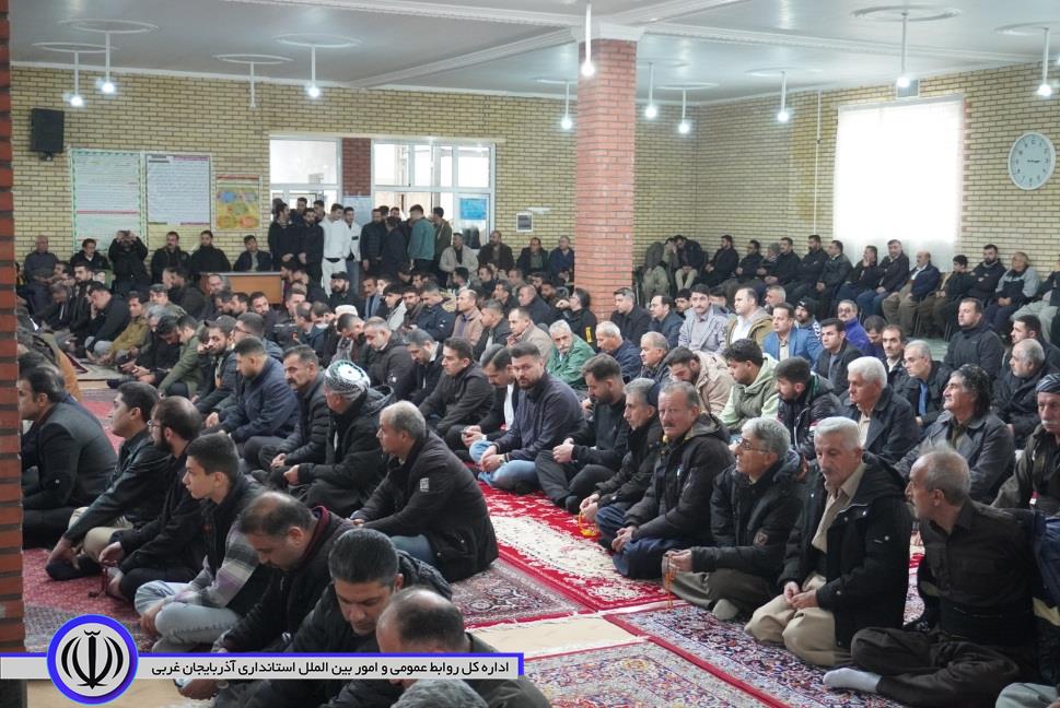 اجتماع مردم مهاباد در بیعت با رهبر معظم انقلاب