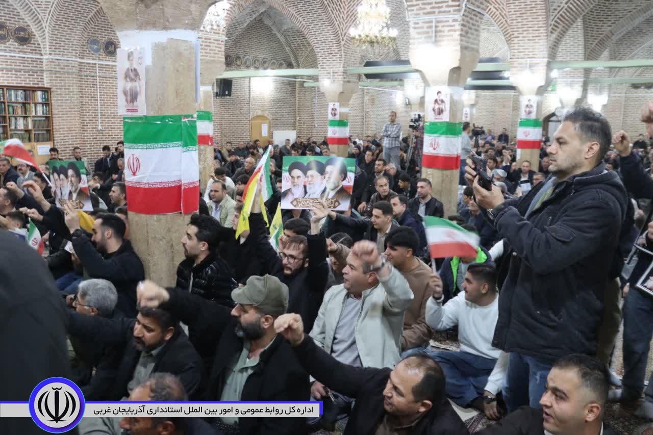 برگزاری آیین بزرگداشت امام شهید امت اسلامی و شهدای جنگ رمضان در مهاباد