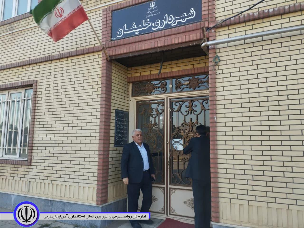 بازدید سرزده فرماندار ویژه شهرستان مهاباد از ادارات دولتی شهر خلیفان
