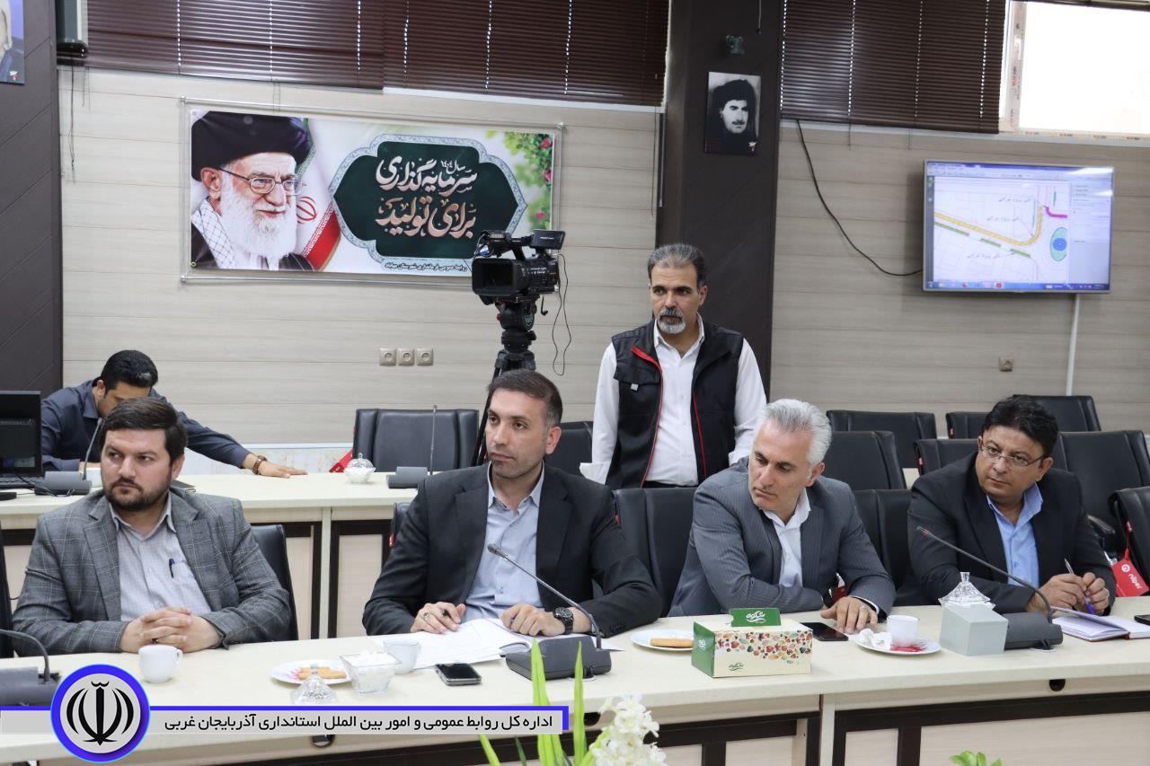 فرماندار مهاباد: از اجرای طرح های ترافیکی و ایده های نو و کاربردی برای مدیریت ترافیک شهرستان استفاده شود.