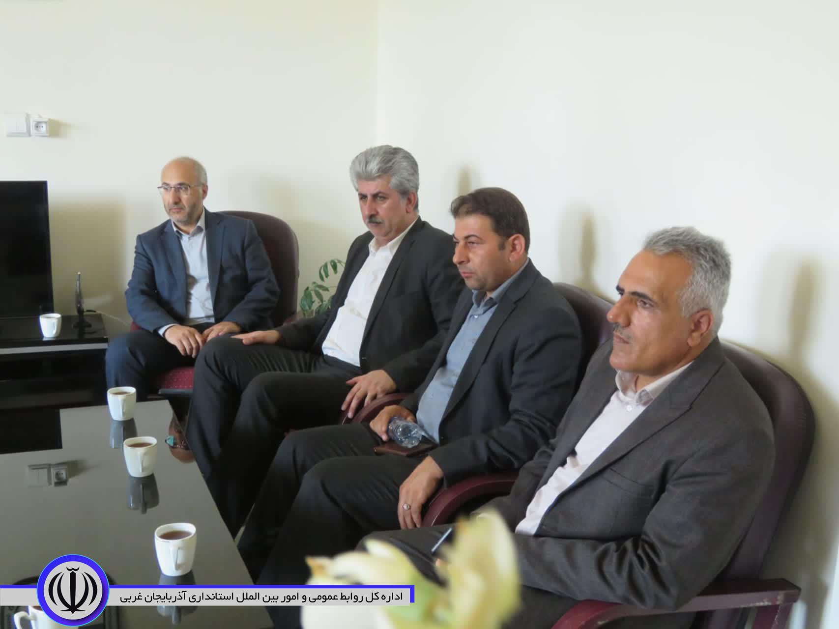 بررسی وضعیت منابع آبی در بازدید مسولان استانی و شهرستان از سد مهاباد