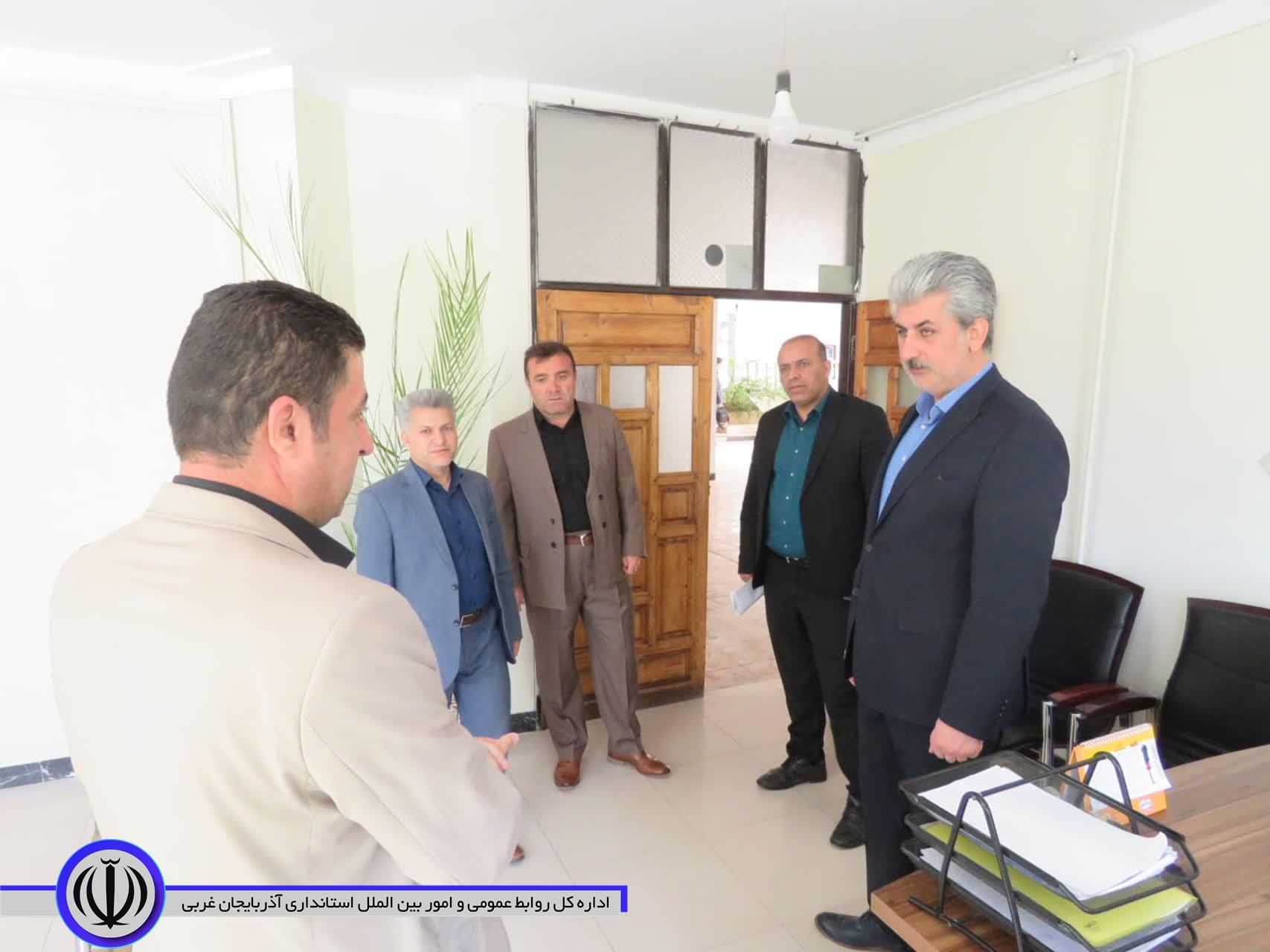 بازدید سرزده فرماندار از اداره صمت و اتاق اصناف مهاباد