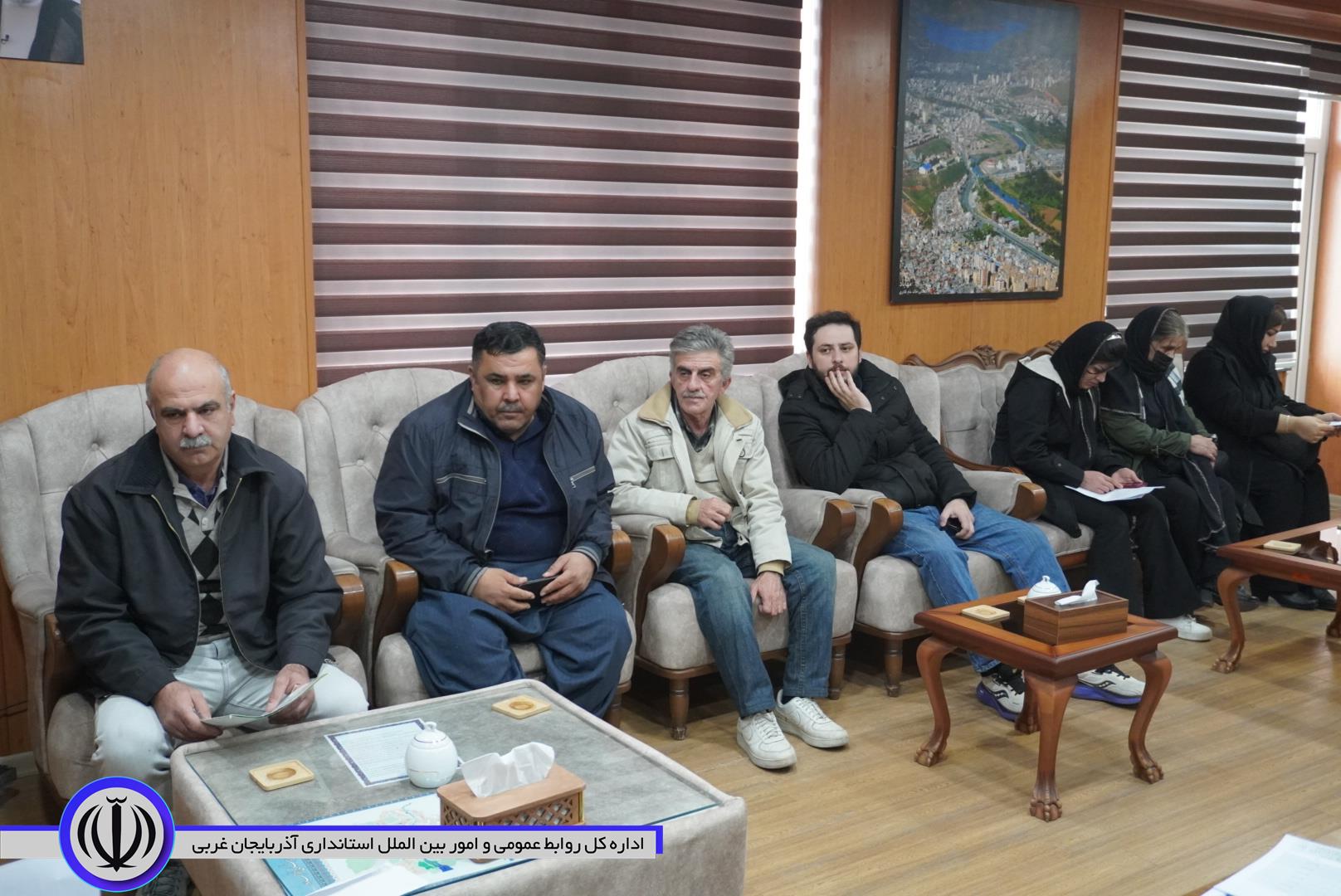 تصاویری از جلسه ملاقات عمومی فرماندار مهاباد در چهارشنبه های مردمی