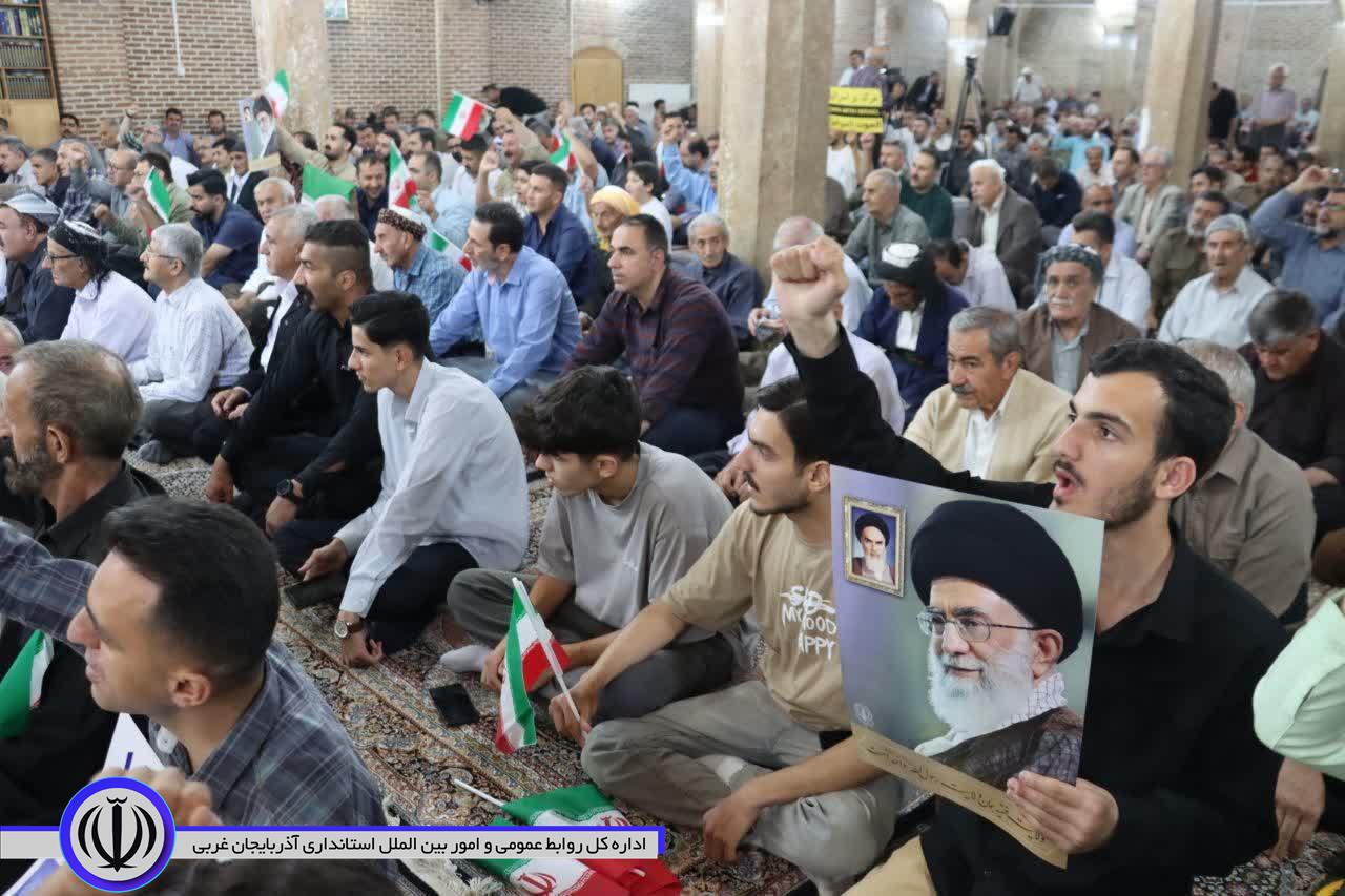امام جمعه مهاباد: ایران نسبت به همکاری با آژانس تجدید نظر کند