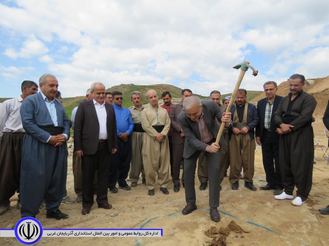 عملیات اجرایی پنج کیلومتر از مسیر روستایی مهاباد به بوکان آغاز شد