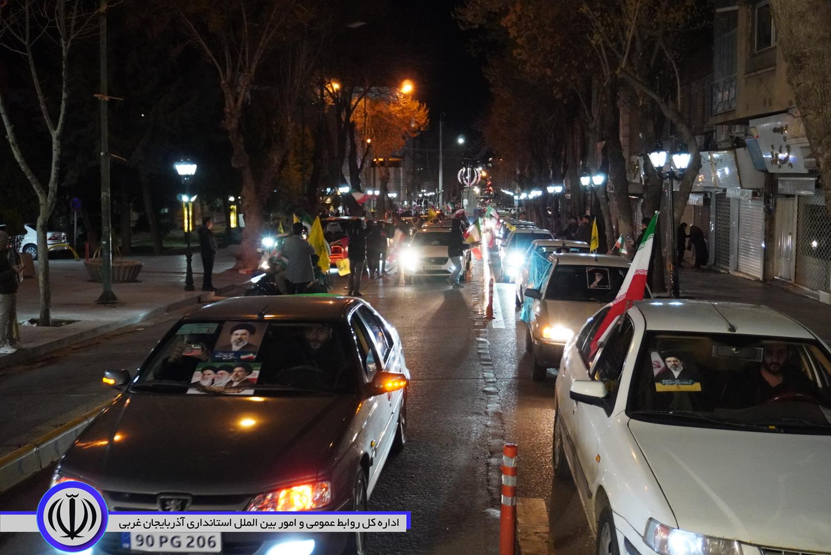 کاروان خودرویی مردم انقلابی مهاباد جلوه‌ای دیگر از اتحاد و همدلی