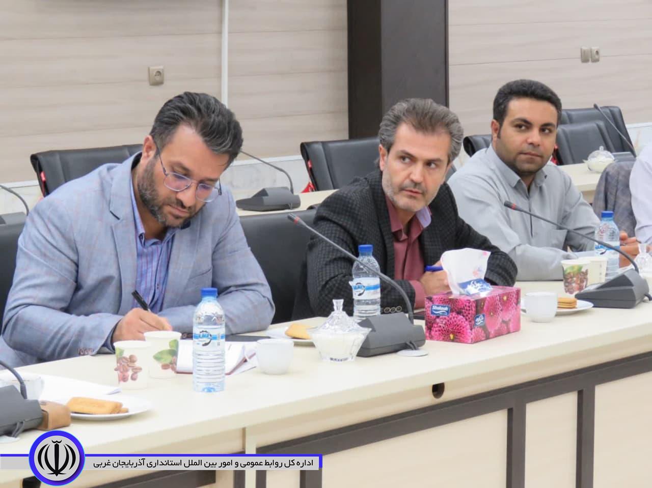 ستاد برنامه ریزی هفته دفاع مقدس در مهاباد تشکیل جلسه داد