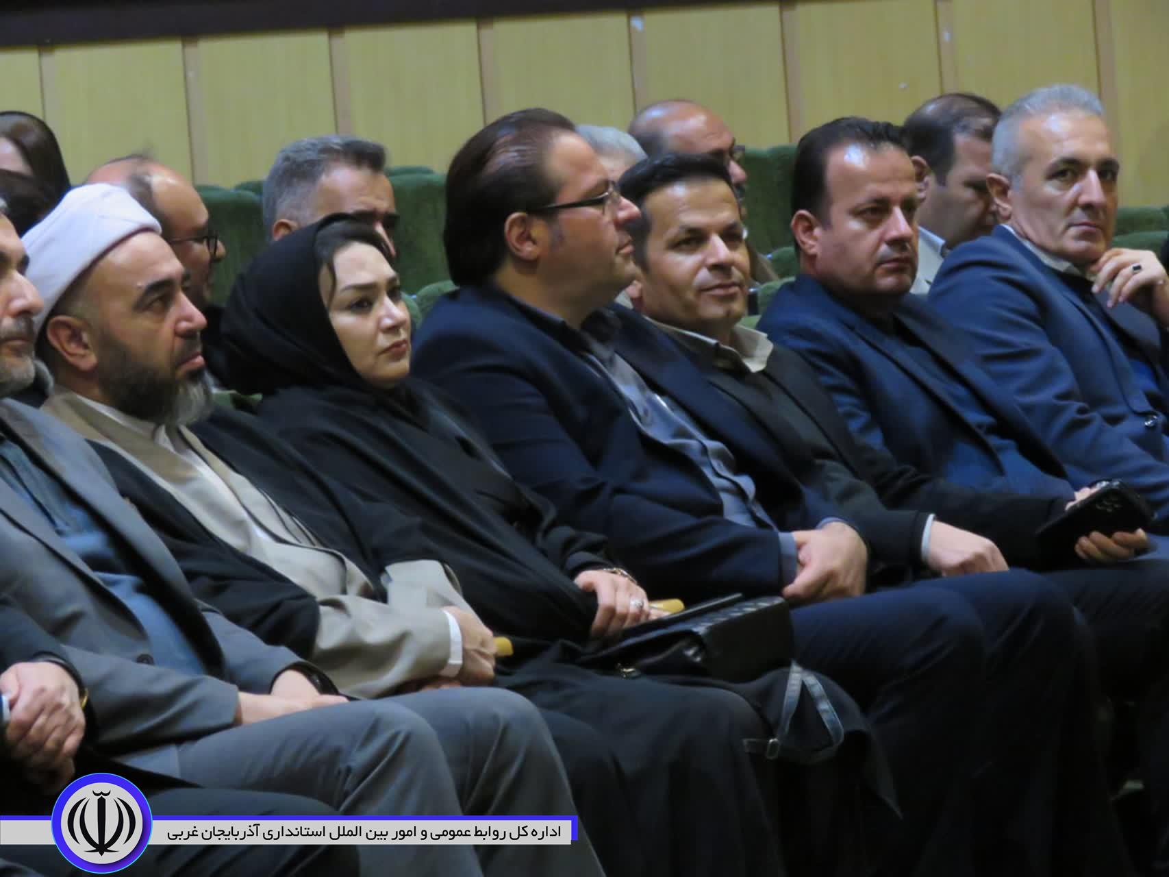 فرماندار ویژه مهاباد: جامعه به نشاط و امیدآفرینی هنرمندان نیاز دارد