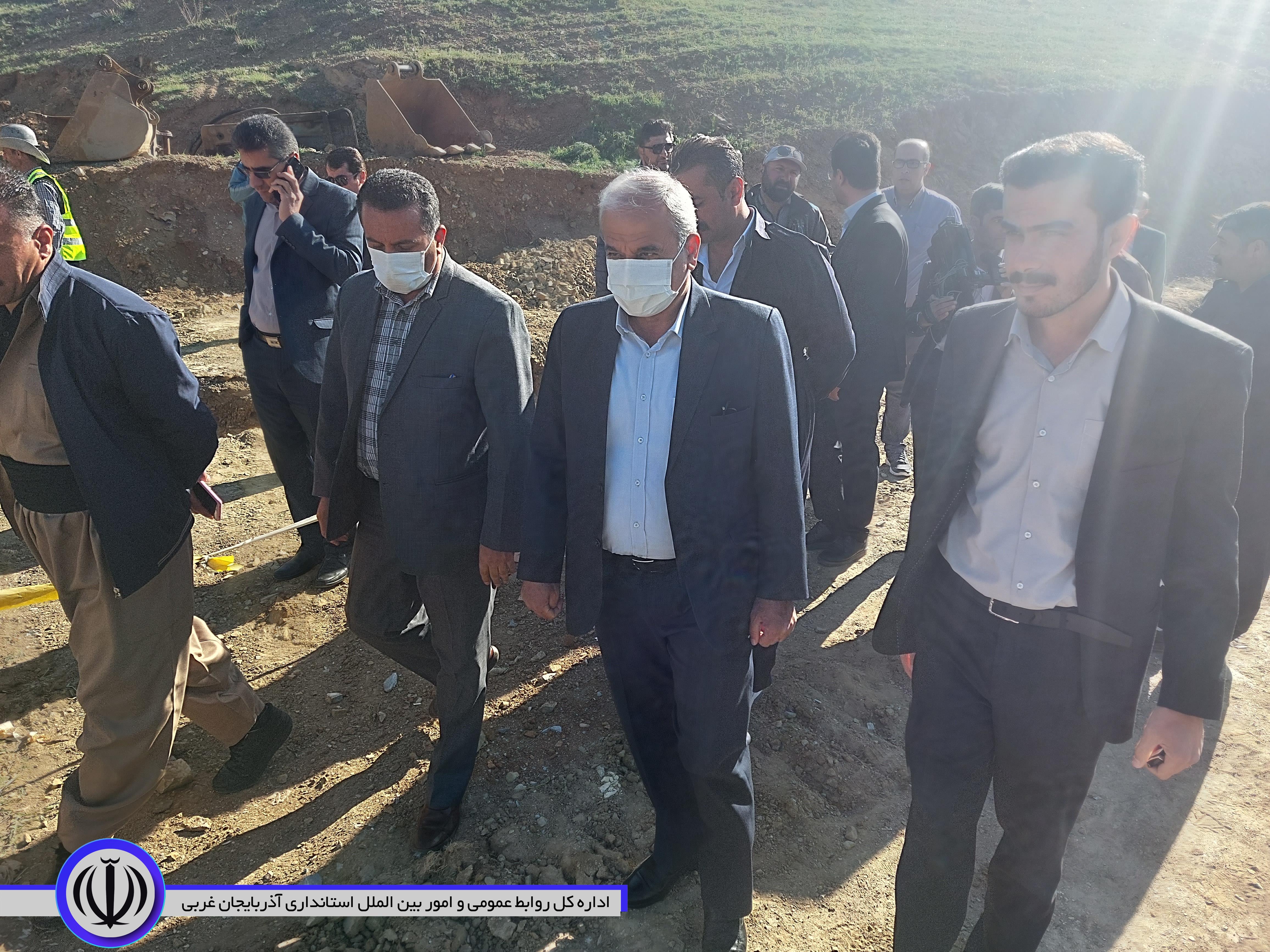 فرماندار مهاباد: شهروندان برای حل مشکلات معارض طرحهای عامل المنفعه همکاری کنند
