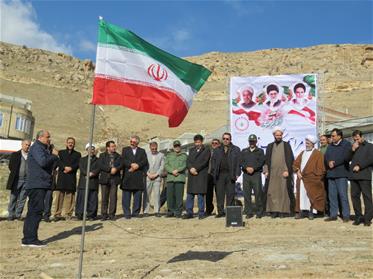 مراسم کلنگ زنی مدرسه  به مناسبت چهلمین سالگرد پیروزی انقلاب اسلامی ایران