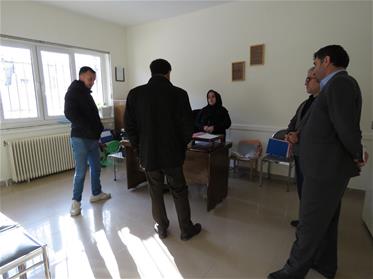 بازدید سرده معاون استاندار وفرماندار ویژه شهرستان مهاباد از واحدهای توانبخشی و مددکاری بهزیستی مهاباد