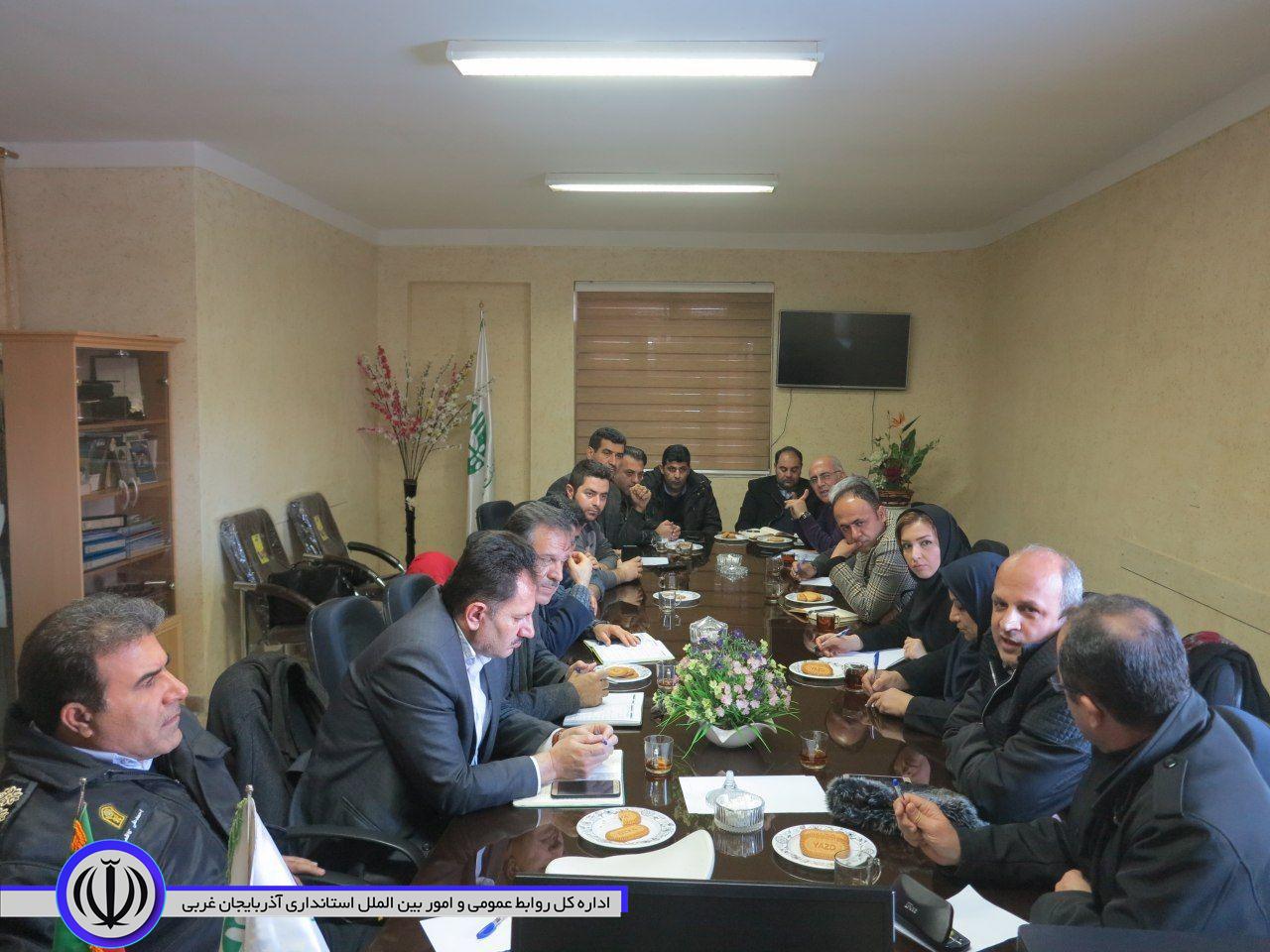 نشست کارگروه آلودگی هوا در مهاباد