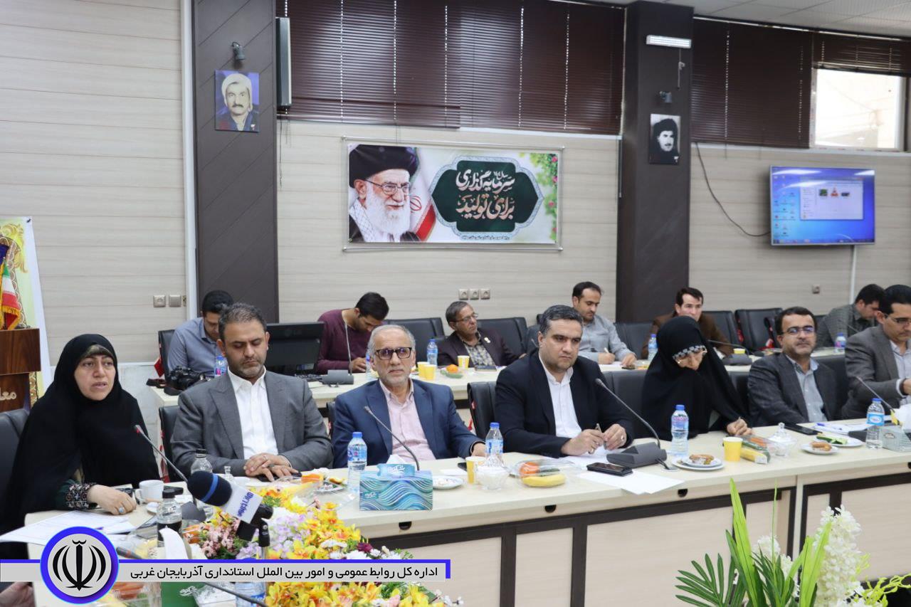 حضور اعضای کمیسیون بهداشت و درمان مجلس، جمعی از معاونان وزارت بهداشت، معاون درمان سازمان تامین اجتماعی کشور معاونین وزرای بهداشت و درمان و تعاون و کار و رفاه اجتماعی و مسولان استانی و شهرستانی