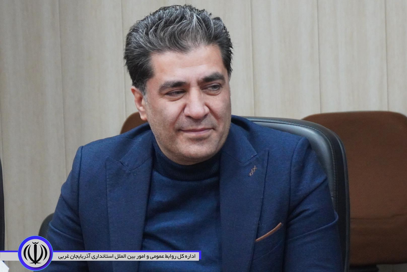 فرماندار:‌ زمینه اشتغال زندانیان در مهاباد فراهم شد