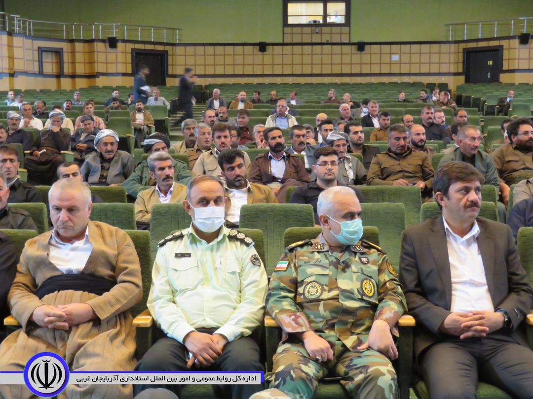 مراسم تقدیر از شوراهای اسلامی شهر و روستا در شهرستان مهاباد برگزار شد