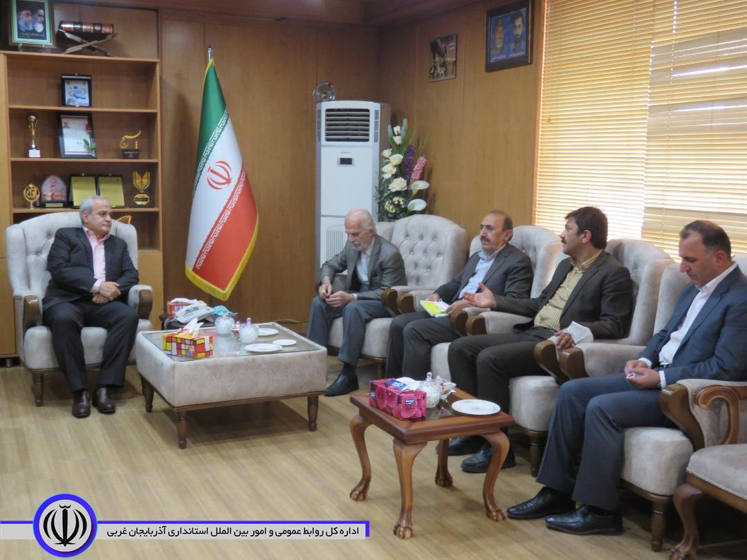 فرماندار مهاباد: بازرسان نسبت به تکریم بازاریان و فروشندگان توجیه شوند