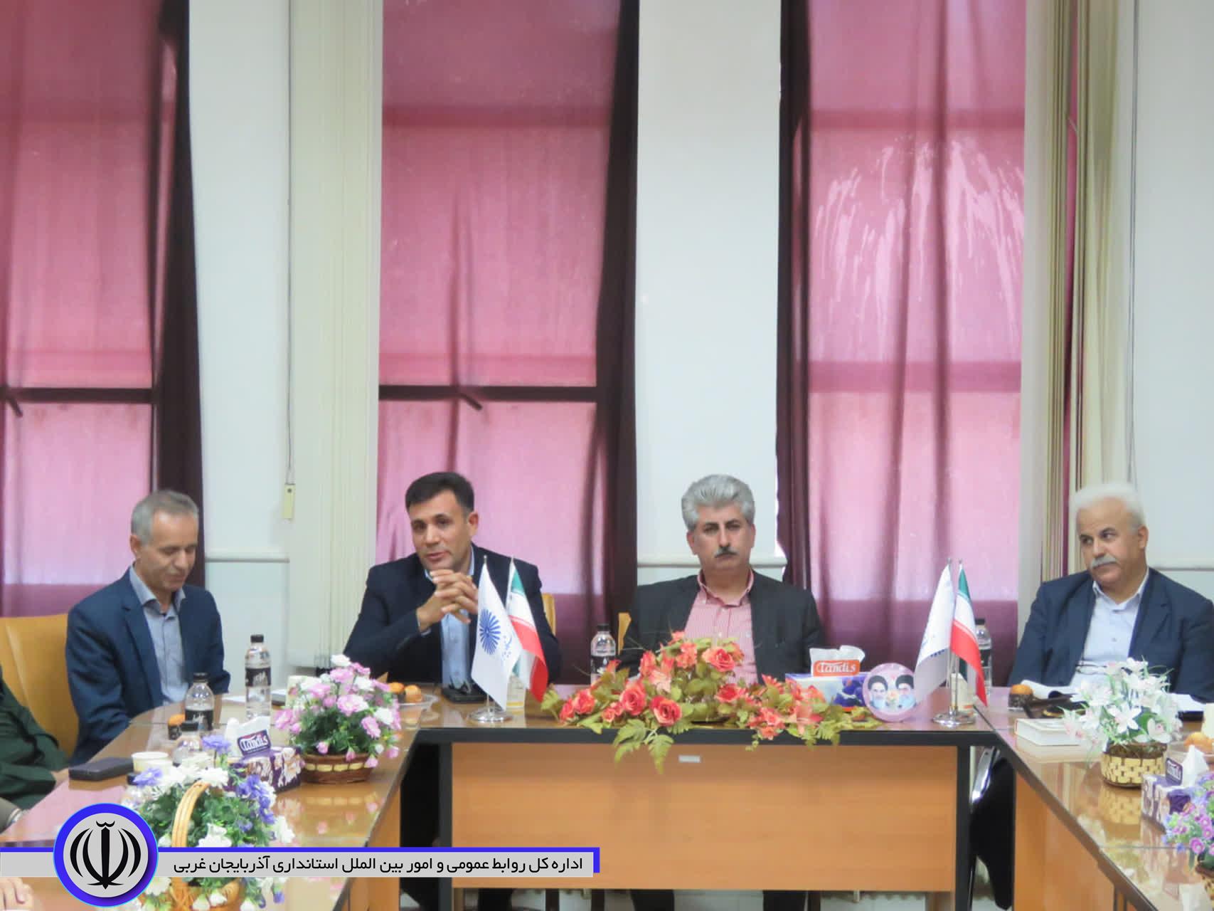 برگزاری مراسم تکریم و معارفه رئیس دانشگاه پیام نور واحد مهاباد