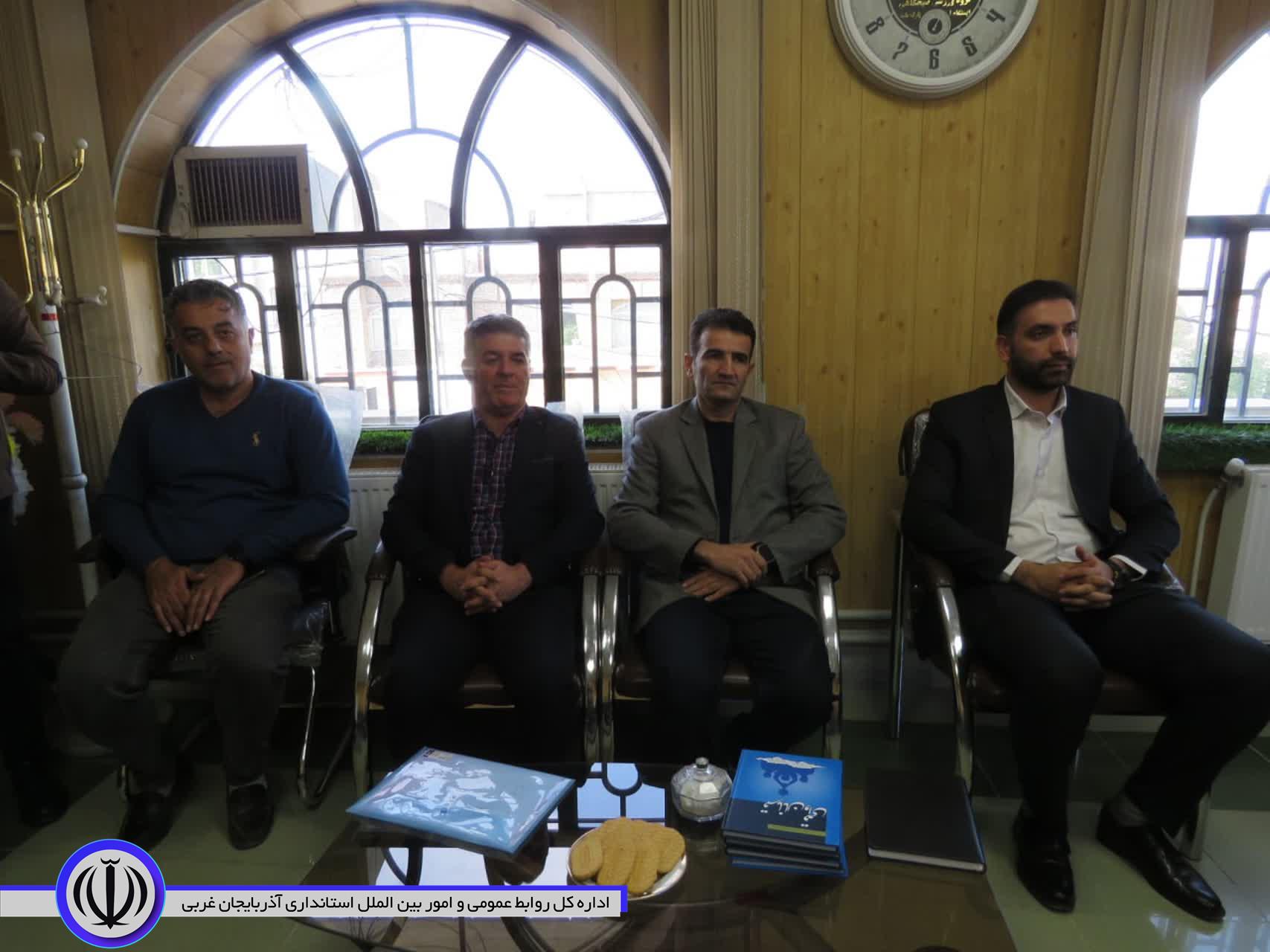 بازدید فرماندار ویژه مهاباد از اداره و اماکن ورزشی اداره ورزش و جوانان