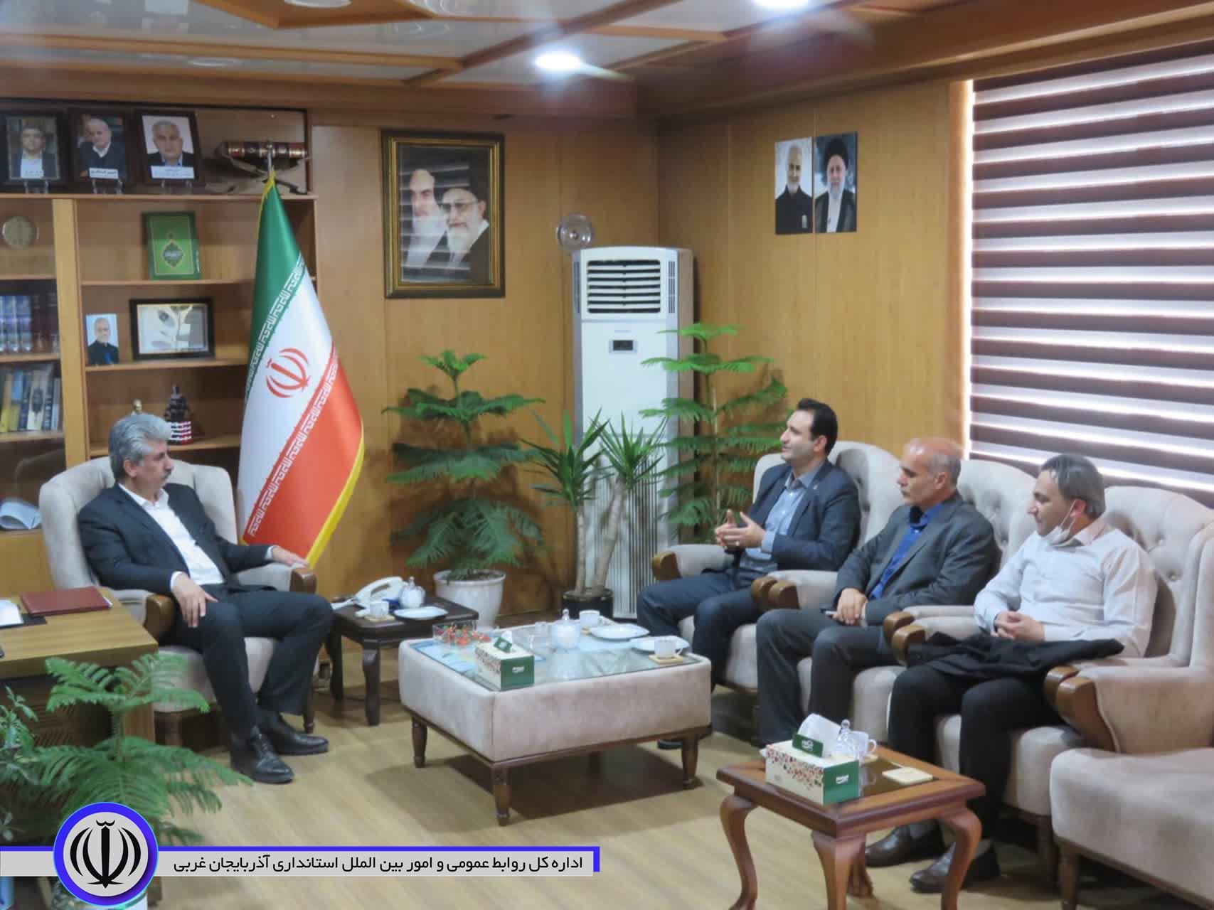 دیدار مدیر کل انتقال خون استان آذربایجان غربی با فرماندار ویژه مهاباد