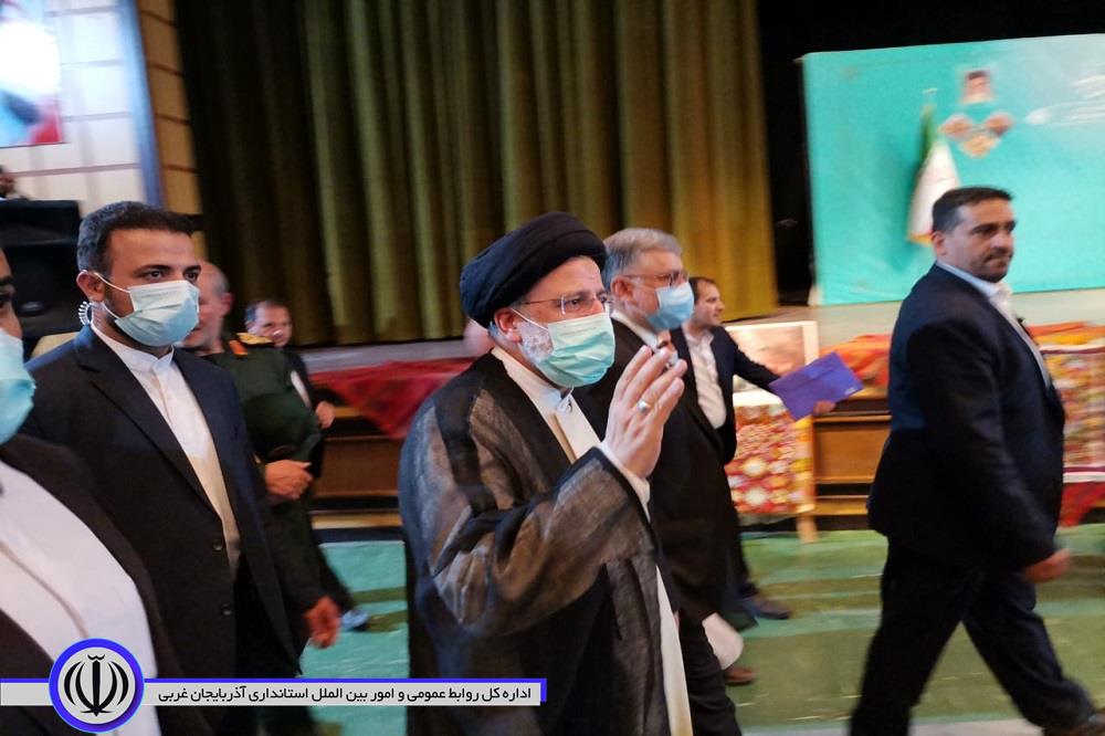 رفع بیکاری و اشتغال از برنامههای محوری دولت است