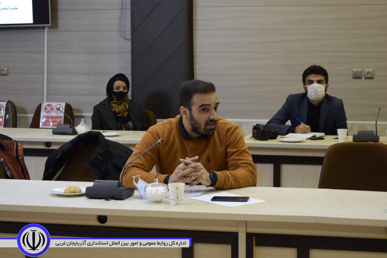 نخستین نشست سرپرست فرمانداری مهاباد با اصحاب رسانه