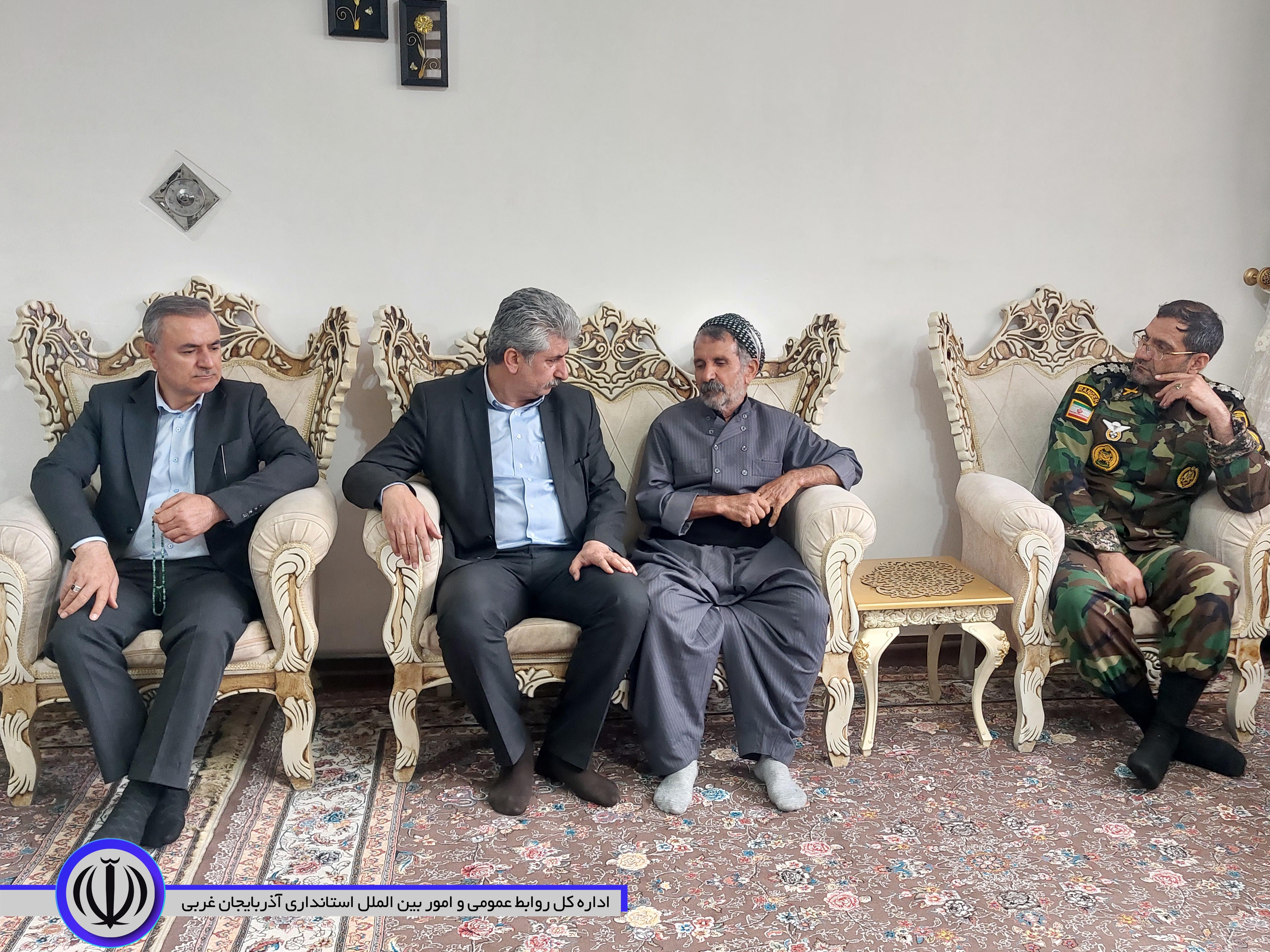معلمان ستون اقتدار ملی و مایه بالندگی ایران اسلامی هستند