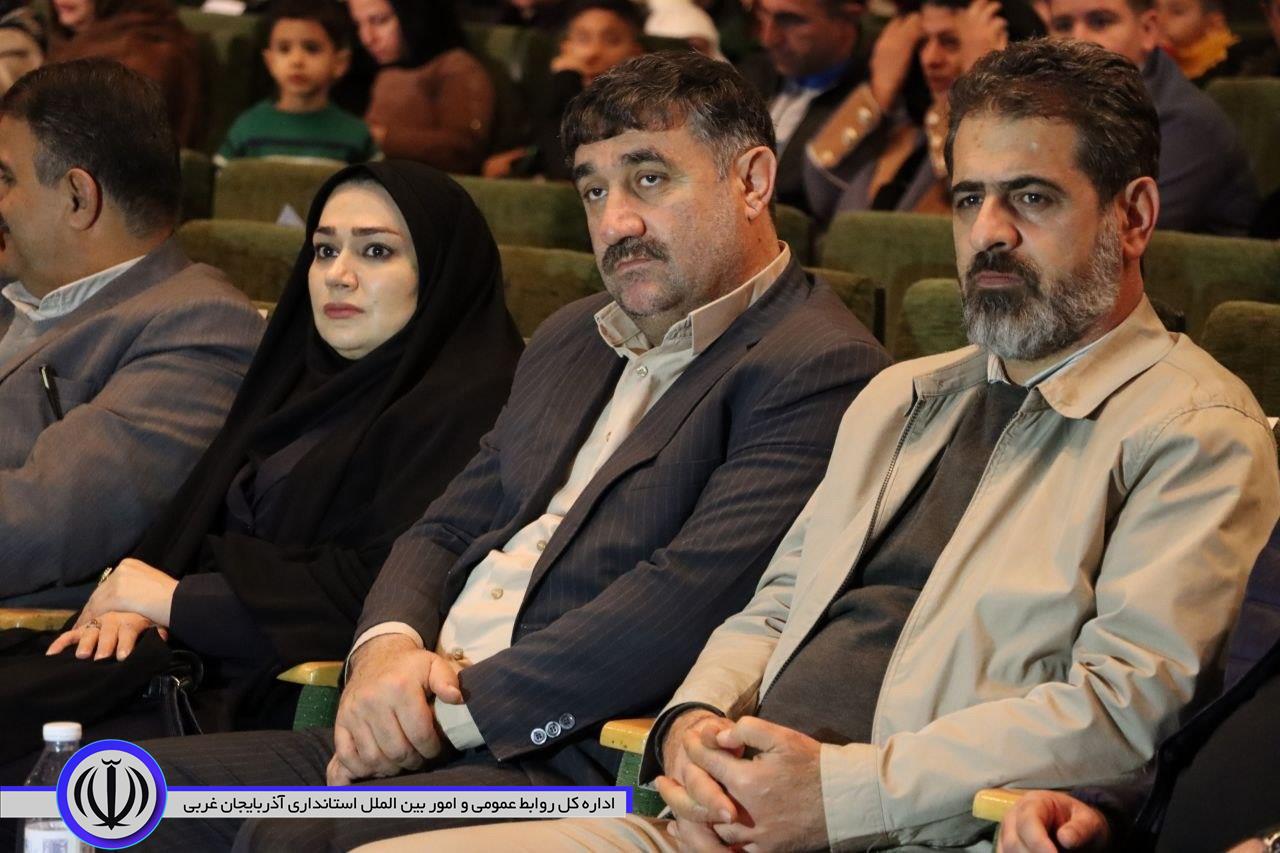جشن بزرگ میلاد نور در مهاباد برگزار شد