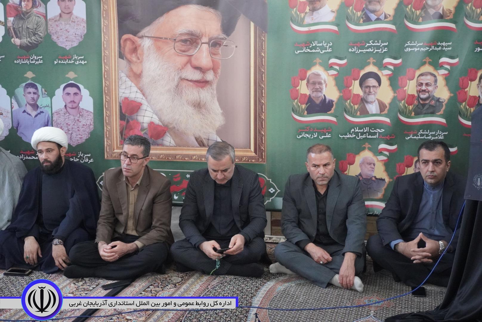 امام جمعه مهاباد: مکتب شهید قائد امت ادامه دار است