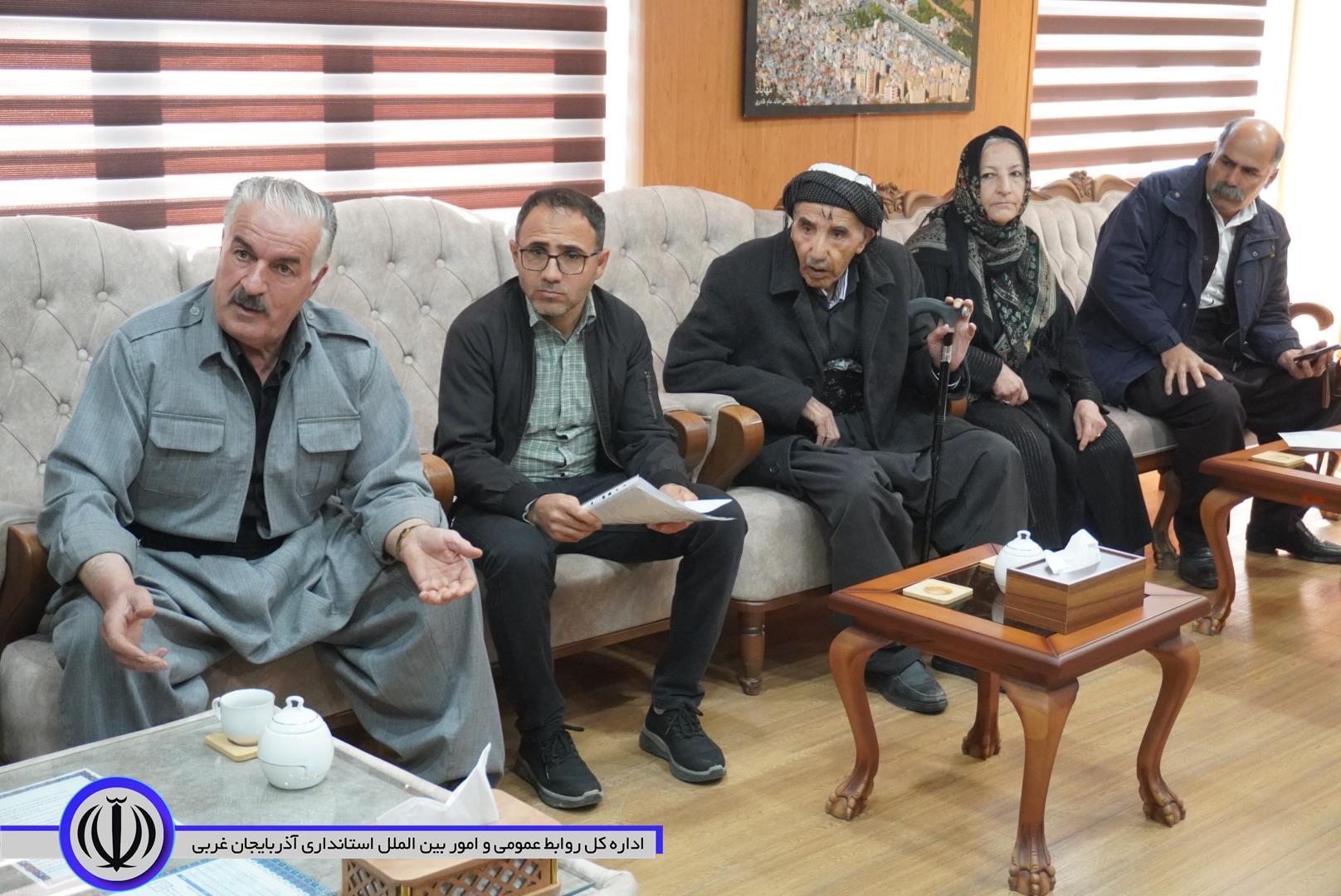 تصاویری از جلسه ملاقات عمومی فرماندار مهاباد در چهارشنبه های مردمی