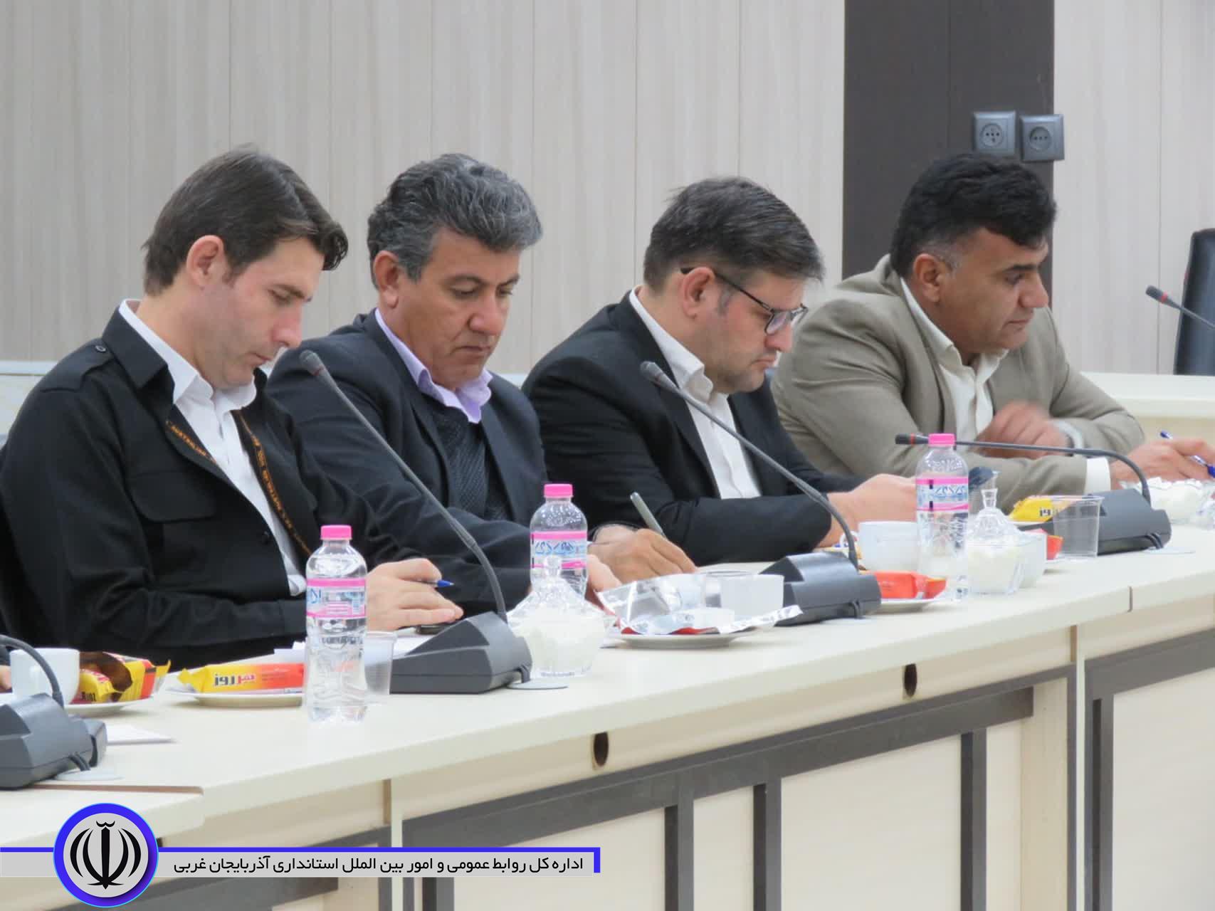 جلسه شورای آموزش و پرورش در مهاباد برگزار شد