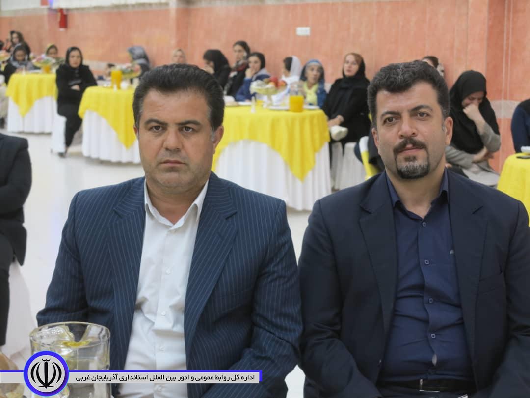 آیین تجلیل از قهرمانان و نخبگان ورزشی سال 1400 در مهاباد