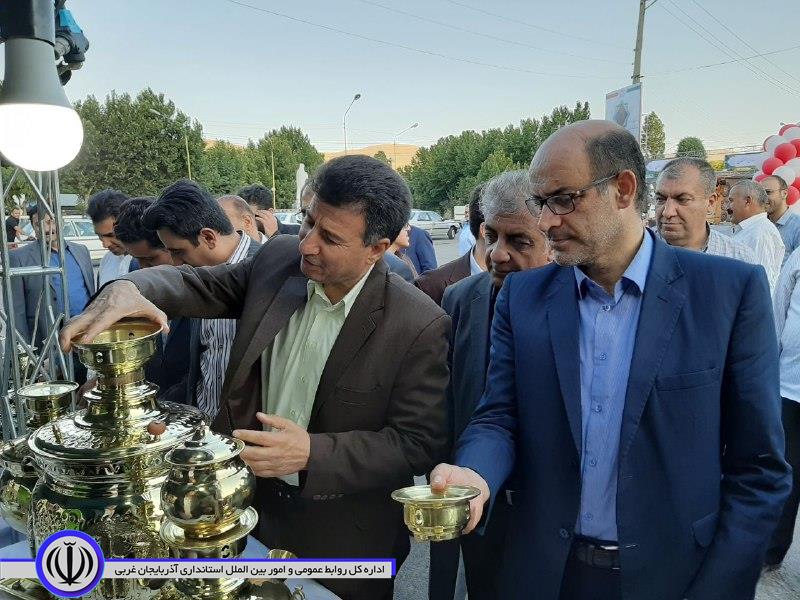 نمایشگاه منطقه ای صنایع دستی در مهاباد افتتاح شد