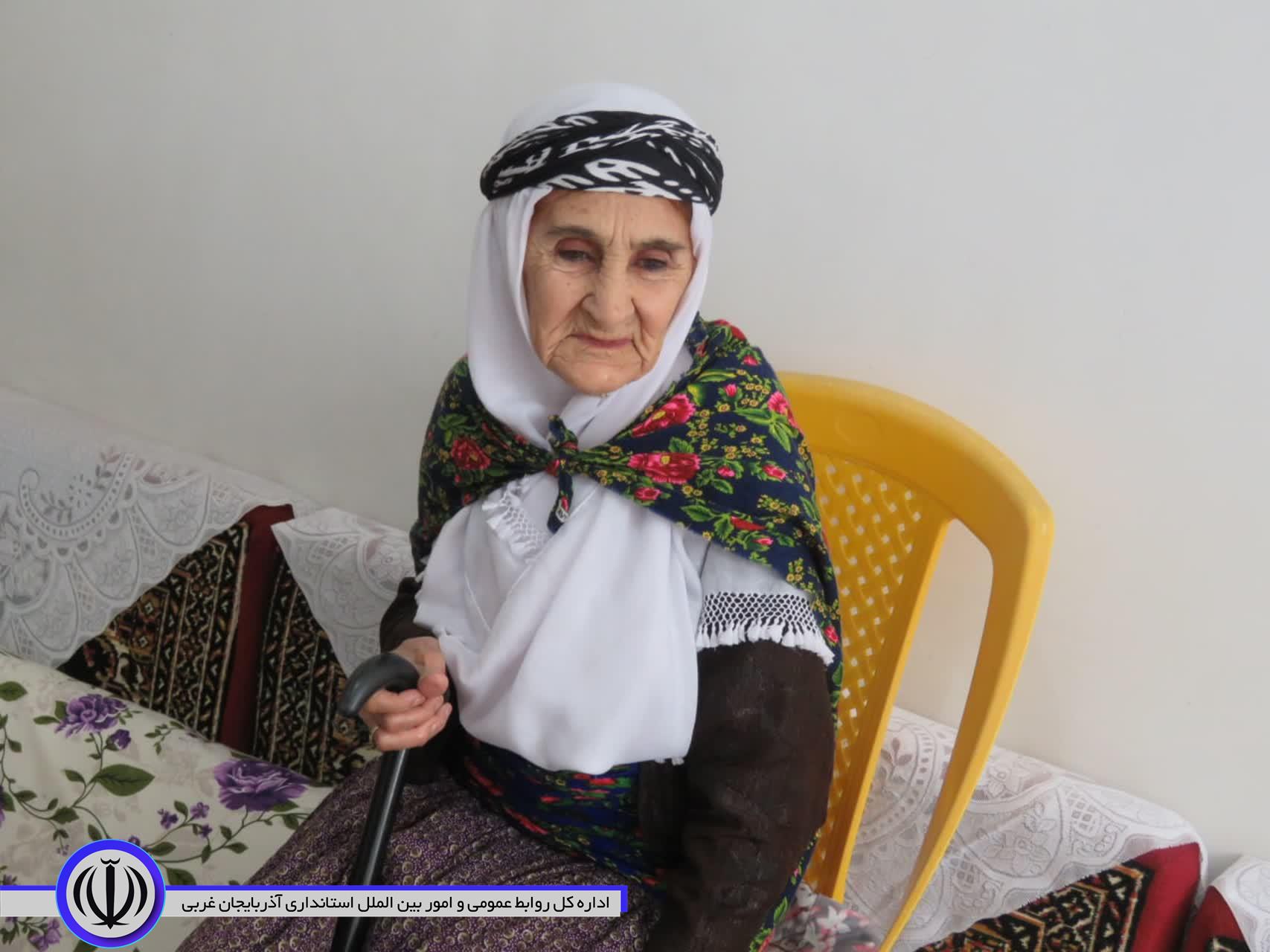 دیدار با خانوادههای شهدا به مناسبت دهه کرامت و روز دختر