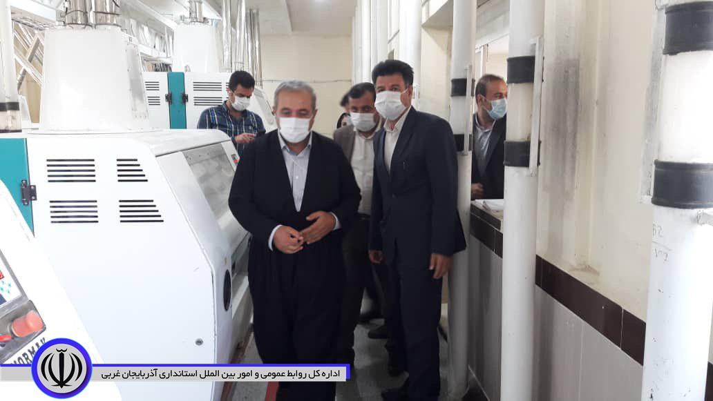 بازدید مدیر کل محترم غله و خدمات بازارگانی استان آذربایجان غربی و جمعی از مسئولین شهرستان از شرکت غله مهاباد