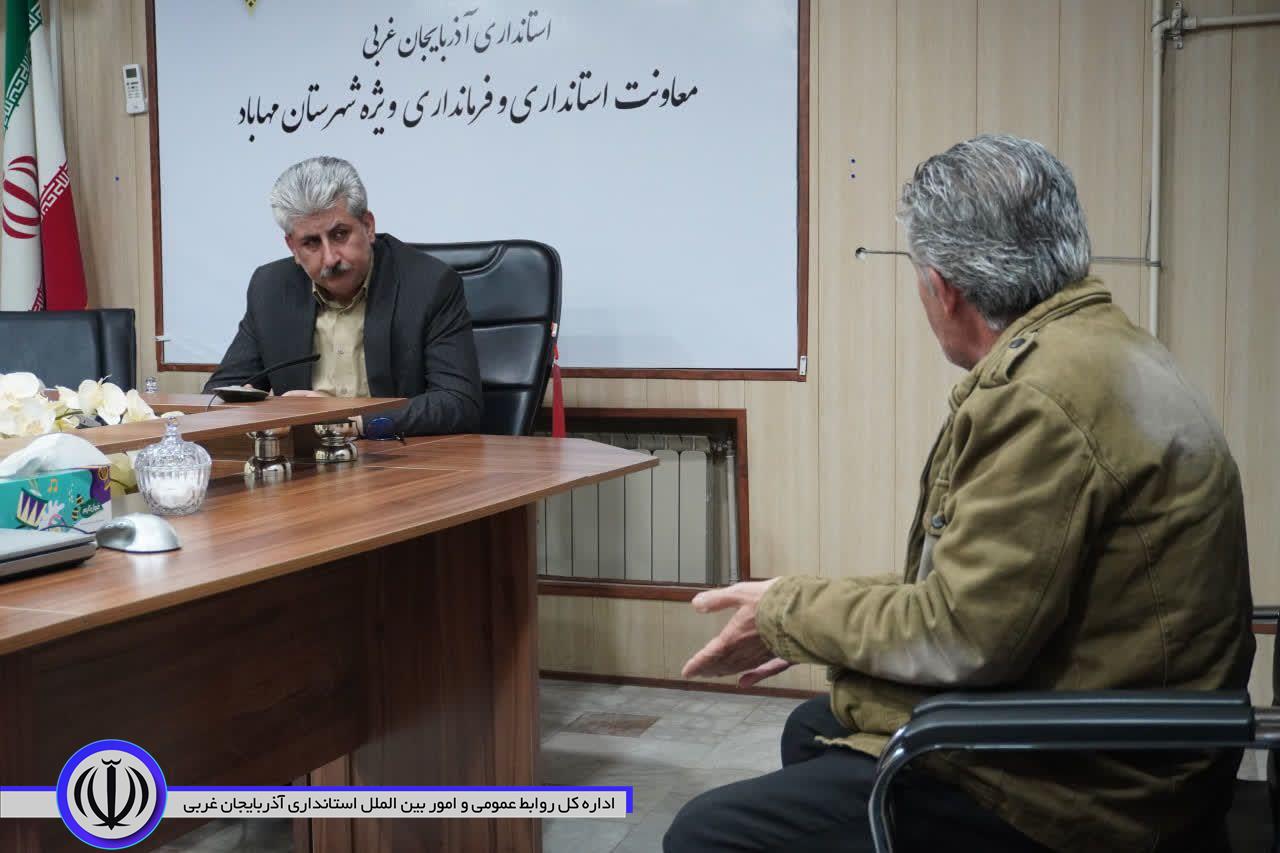 تصاویری از جلسه ملاقات عمومی فرماندار مهاباد در چهارشنبه های مردمی