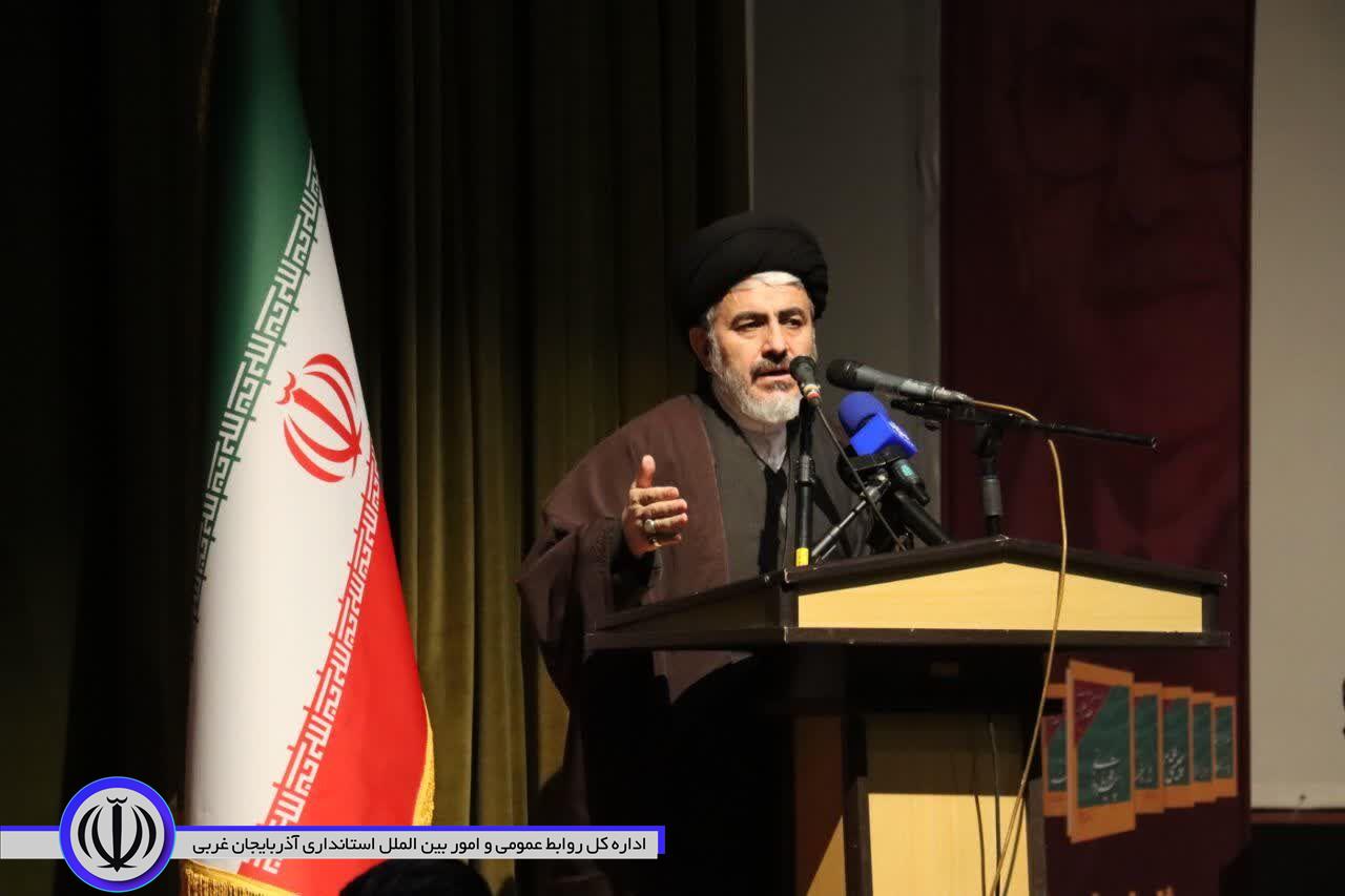 آیین بزرگداشت استاد عبدالرحمان شرفکندی متخلص به «ماموستا ههژار»