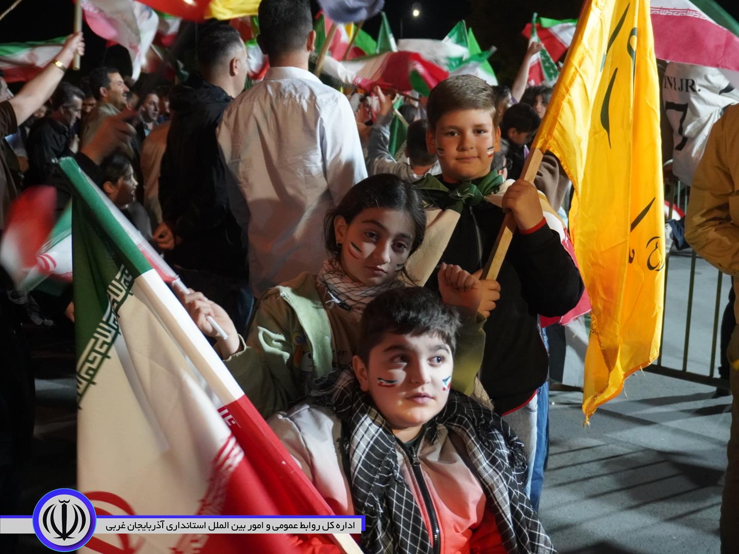 جانفشانی مردم ایران از ابتدای پیروزی انقلاب اسلامی تاکنون تداوم داشته است