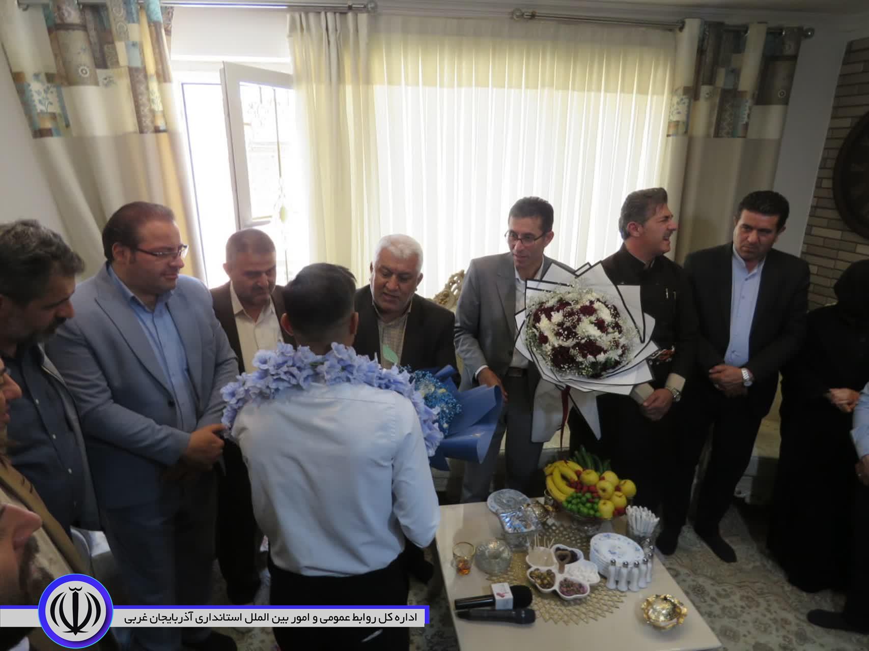 مسوولان مهابادی از قهرمان مسابقات آسیایی ترامپولین قدردانی کردند