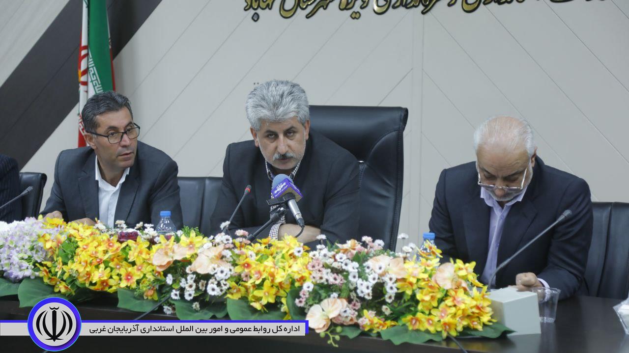 نشست بررسی مسائل بخش کشاورزی شهرستان مهاباد