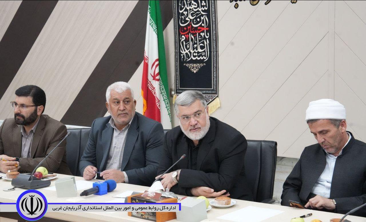 زمینه اشتغال فارغالتحصیلان دانشگاهی در استان فراهم شود/ گردشگری بهترین محور توسعه شهرستان مهاباد است/ به تعهدات خود به مردم پایبندیم