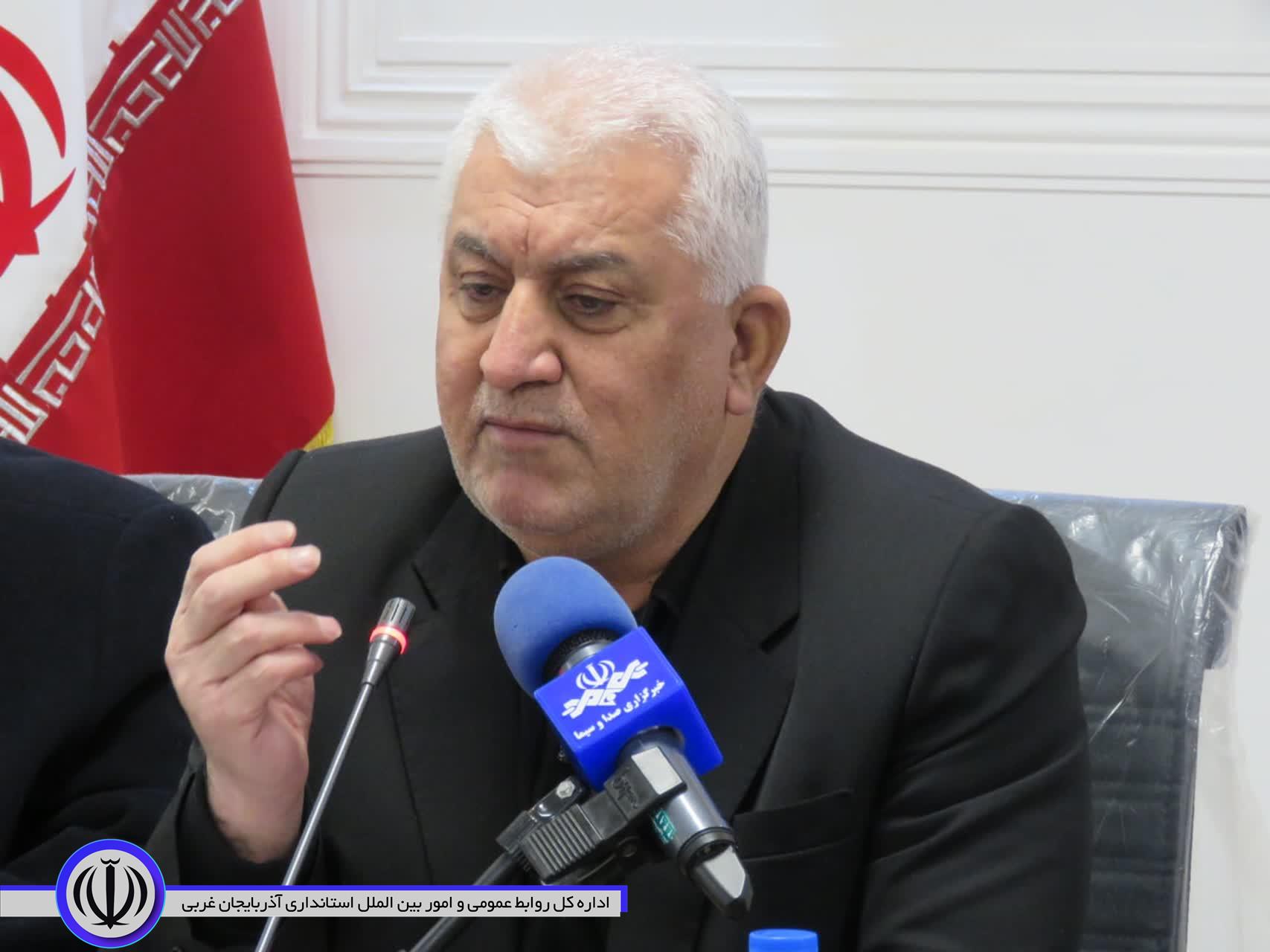 توسعه و تجهیز فضاهای آموزشی در مناطق کم برخوردار اولویت کاری مسئولان مهاباد