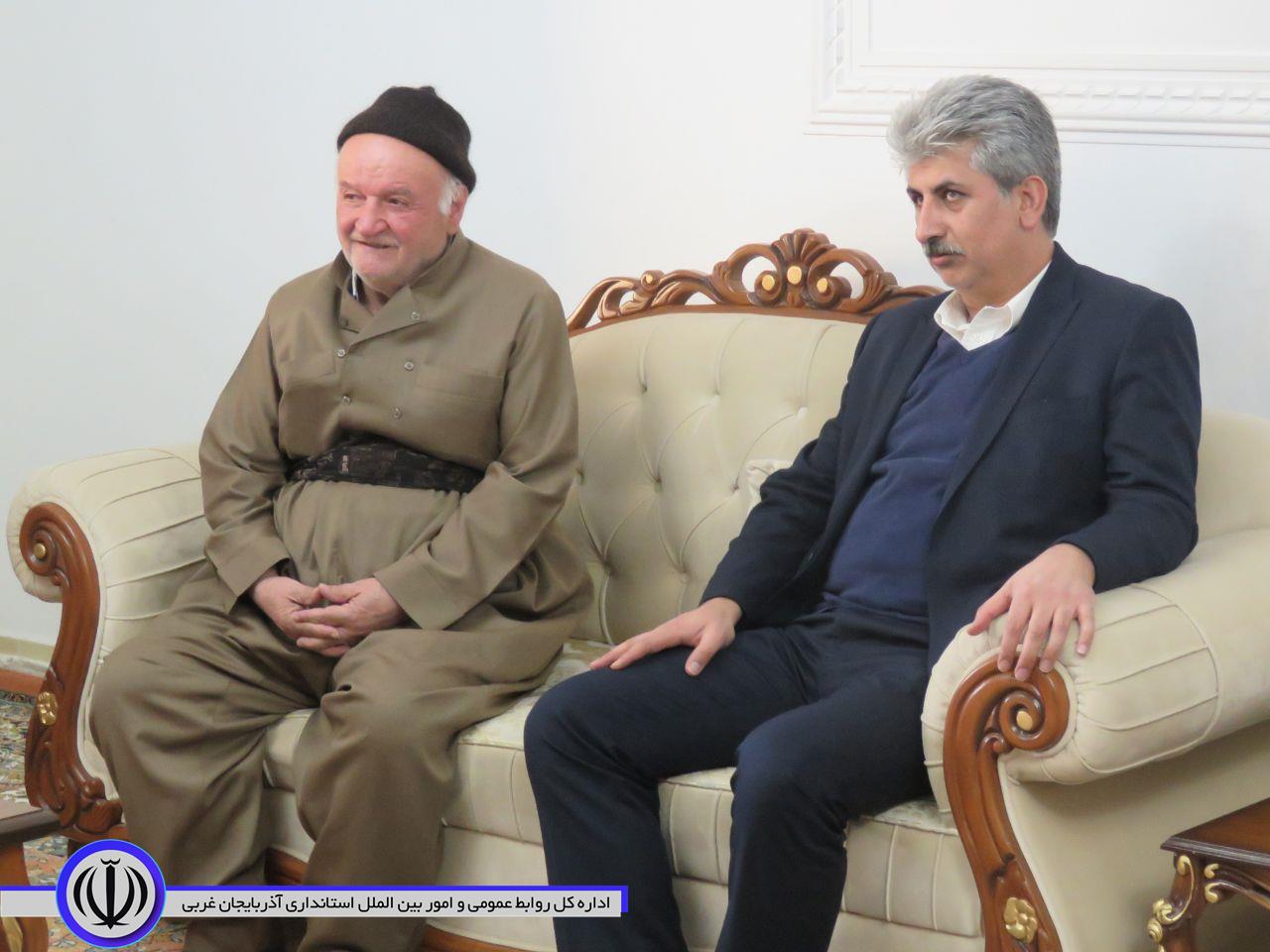 دیدار سرپرست فرمانداری مهاباد با خانواده شهدا در نخستین روز کاری