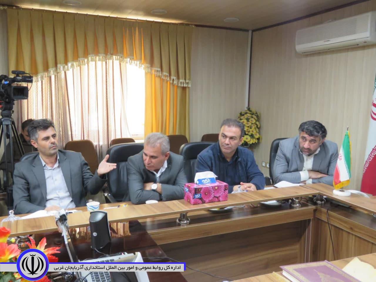 جلسه بررسی مشکلات بخش کشاورزی در مهاباد برگزار شد