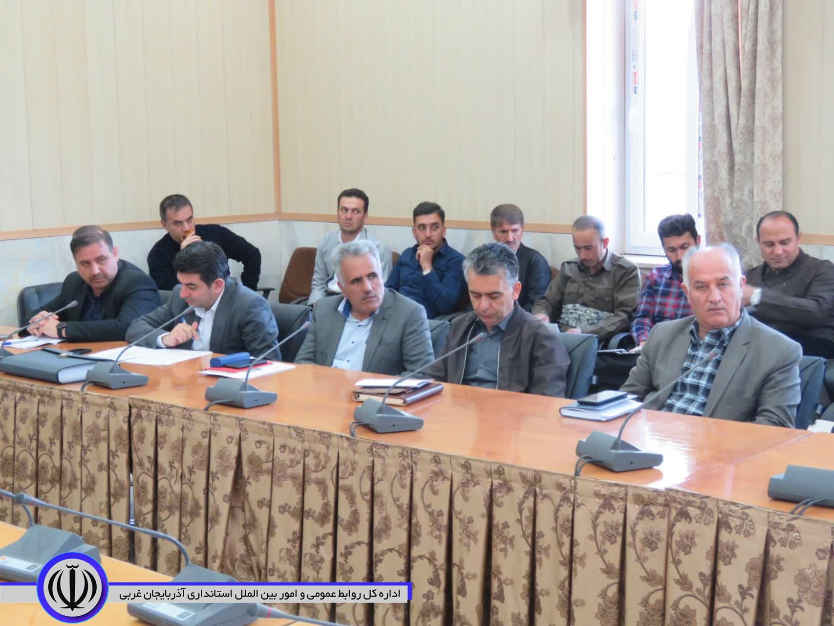 بررسی مشکلات بخش خلیفان در اولین نشست شورای اداری شهرستان مهاباد