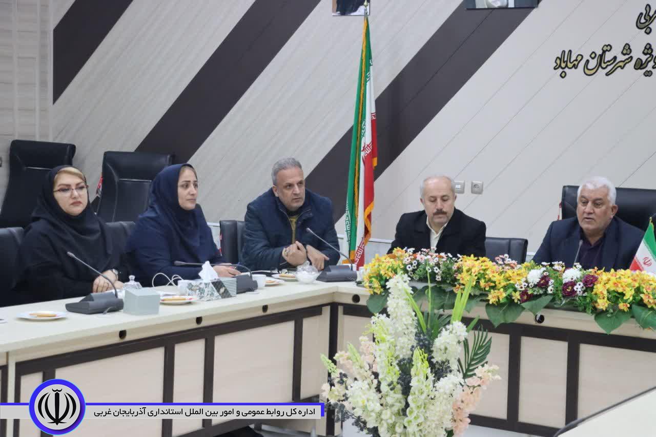 نشست تخصصی بانوان به مناسبت گرامیداشت هفته زن و روز مادر