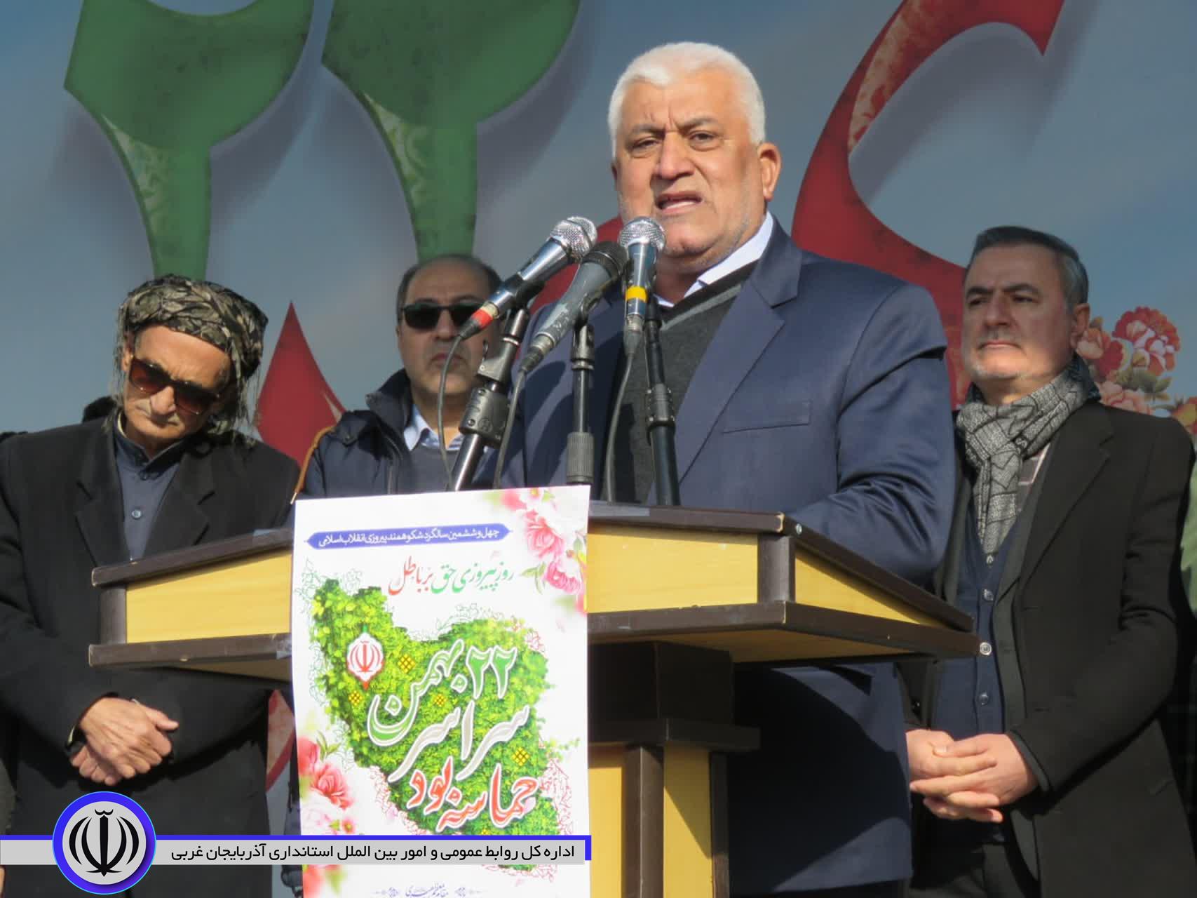 فرماندار مهاباد: مشکلات جامعه تنها با برتکیه بر توانایی داخلی رفع خواهد شد