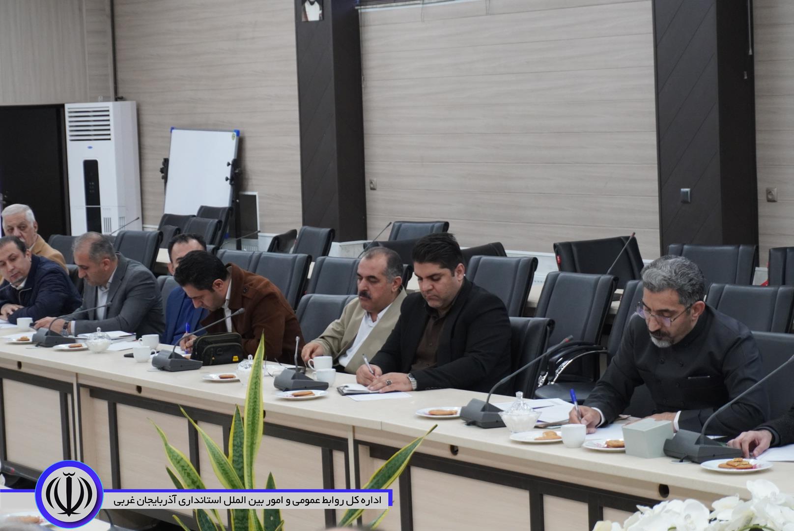 برگزاری یازدهمین جلسه شورای آموزش و پرورش شهرستان مهاباد با محوریت تحلیل نتایج امتحانات و مقاوم‌سازی مدارس