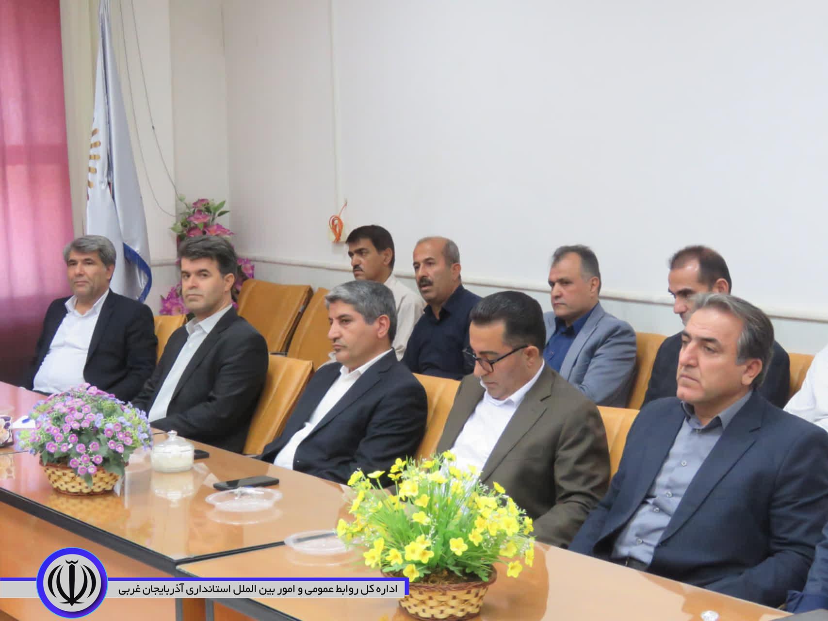 برگزاری مراسم تکریم و معارفه رئیس دانشگاه پیام نور واحد مهاباد